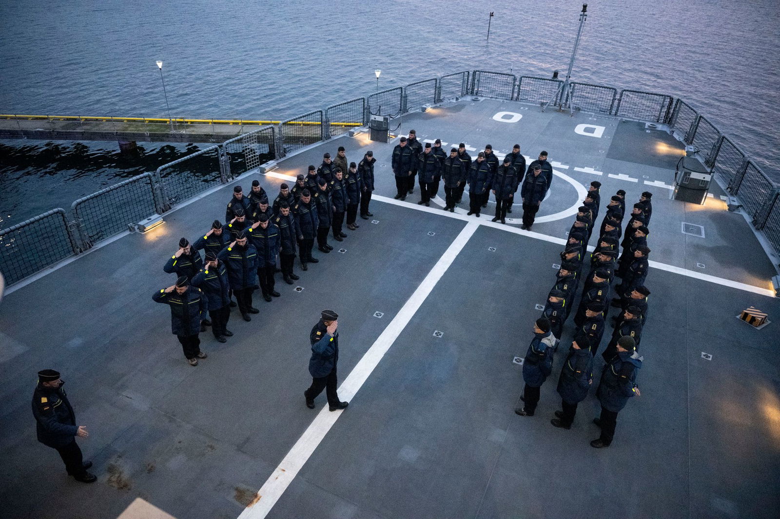 Auch die Abwehr feindlicher Drohnen üben die Soldaten.