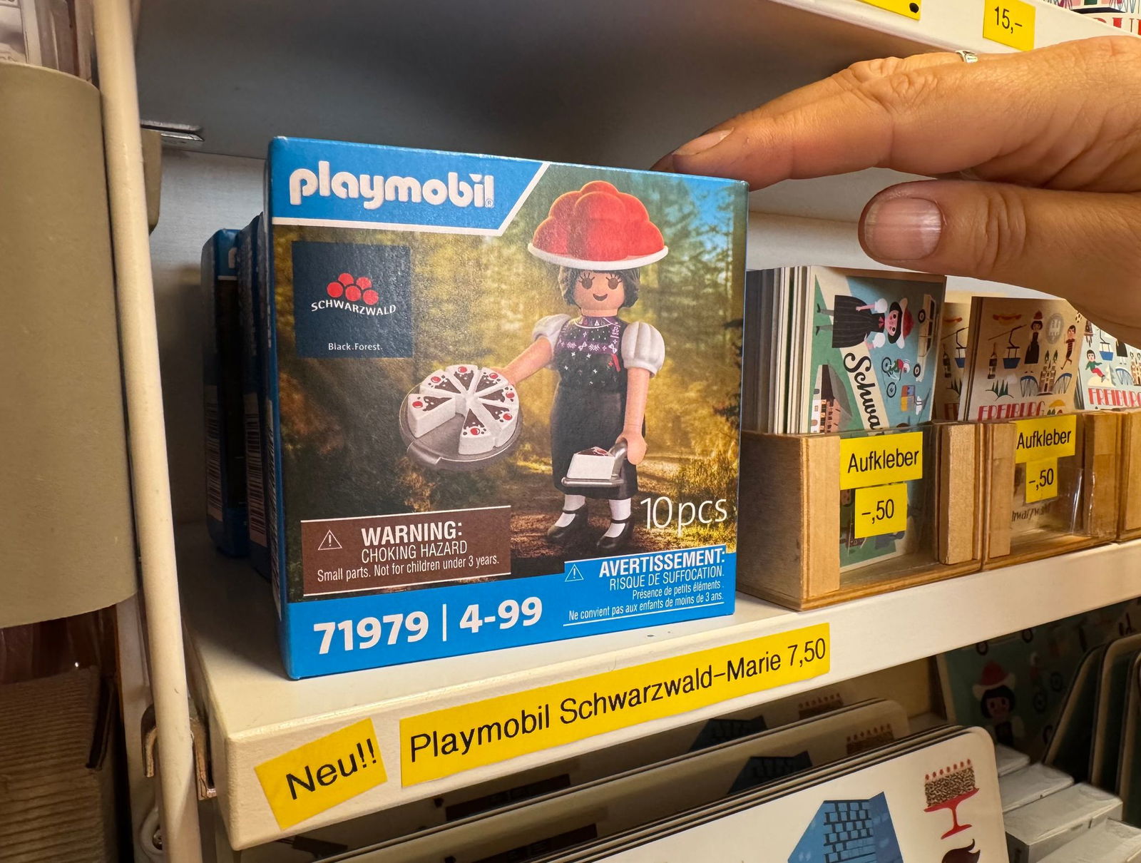 Die Playmobil-Sonderfigur «Schwarzwald Marie» wird laut der Schwarzwald Tourismus GmbH vom 30. Oktober an wieder erhältlich sein. (Archivbild)