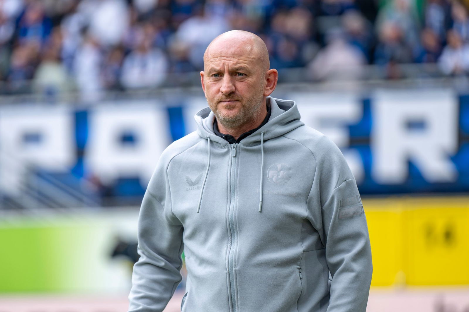 Muss die Abwehr umbauen: Kaiserslauterns Trainer Torsten Lieberknecht. (Archivbild)