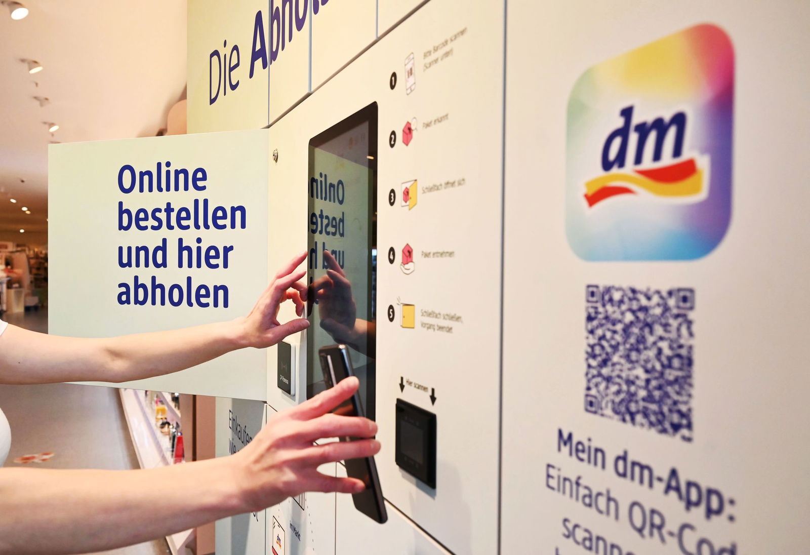 An mehr als 1.800 Abholstationen in Deutschland können Kundinnen und Kunden Waren abholen. (Archivbild)