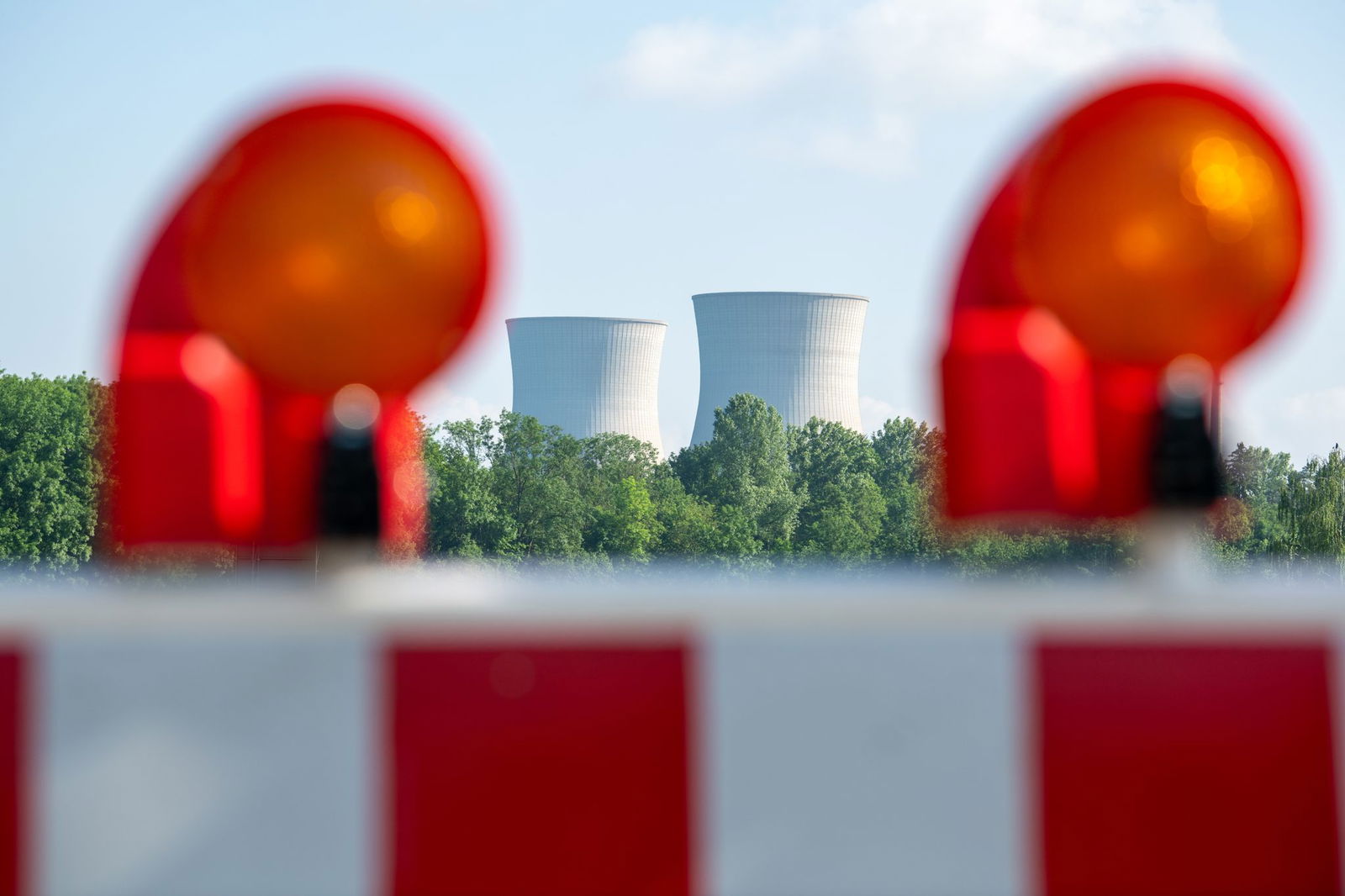 Zahlreiche Schaulustige aus Bayern und dem nahen Baden-Württemberg werden zu dem spektakulären Abriss erwartet. (Archivbild) 