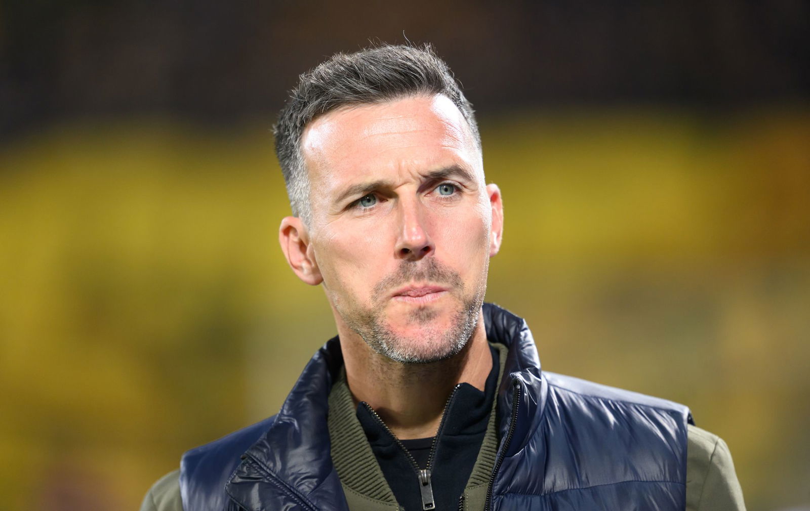 KSC-Coach Christian Eichner fordert nach dem Testspiel-Debakel gegen Freiburg ein anderes Auftreten seines Teams. (Archivbild)