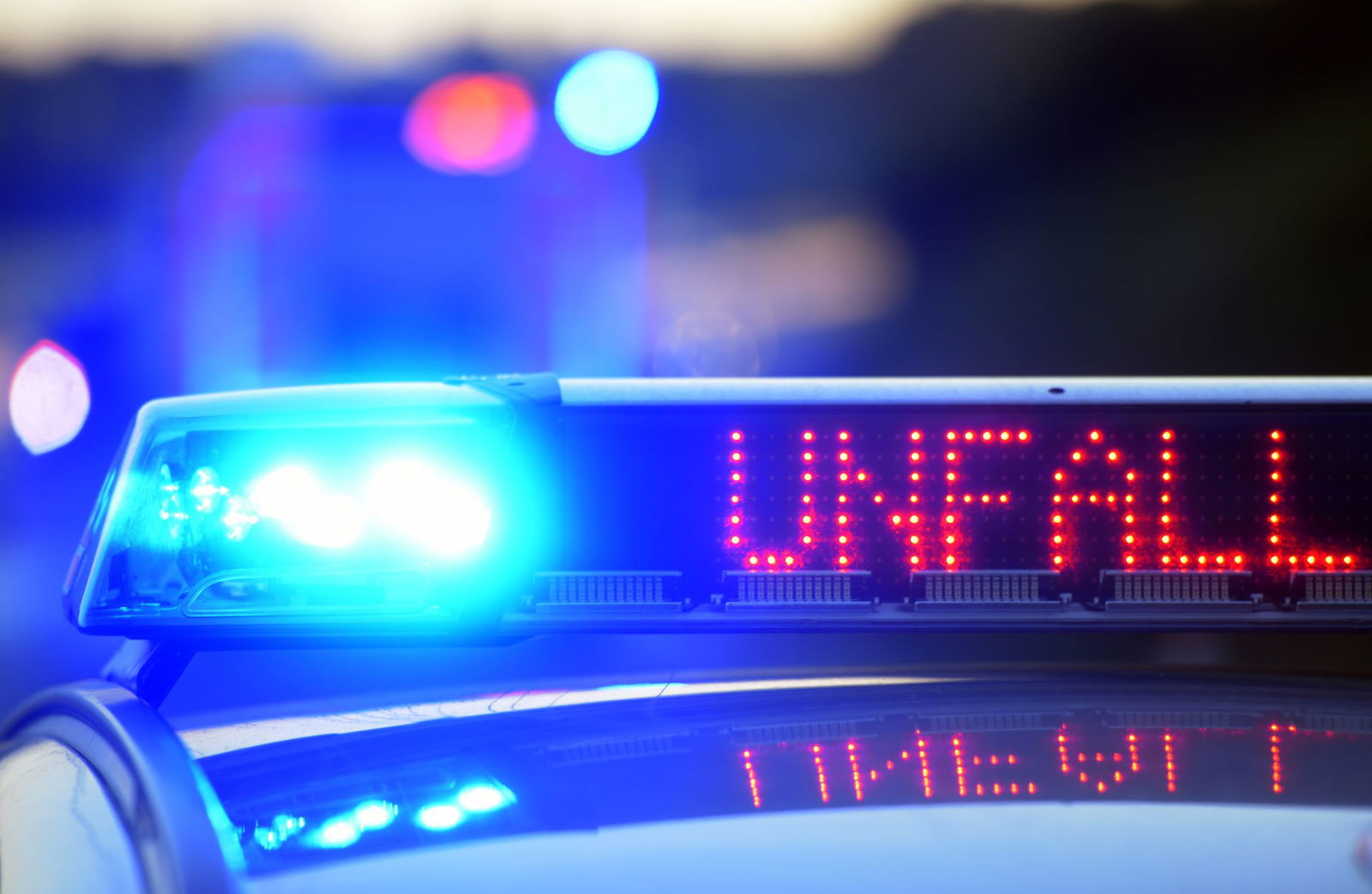 Ein Unfall mit zwei Schwerverletzten verursachte einen Polizeieinsatz bei Montabaur. (Symbolbild)