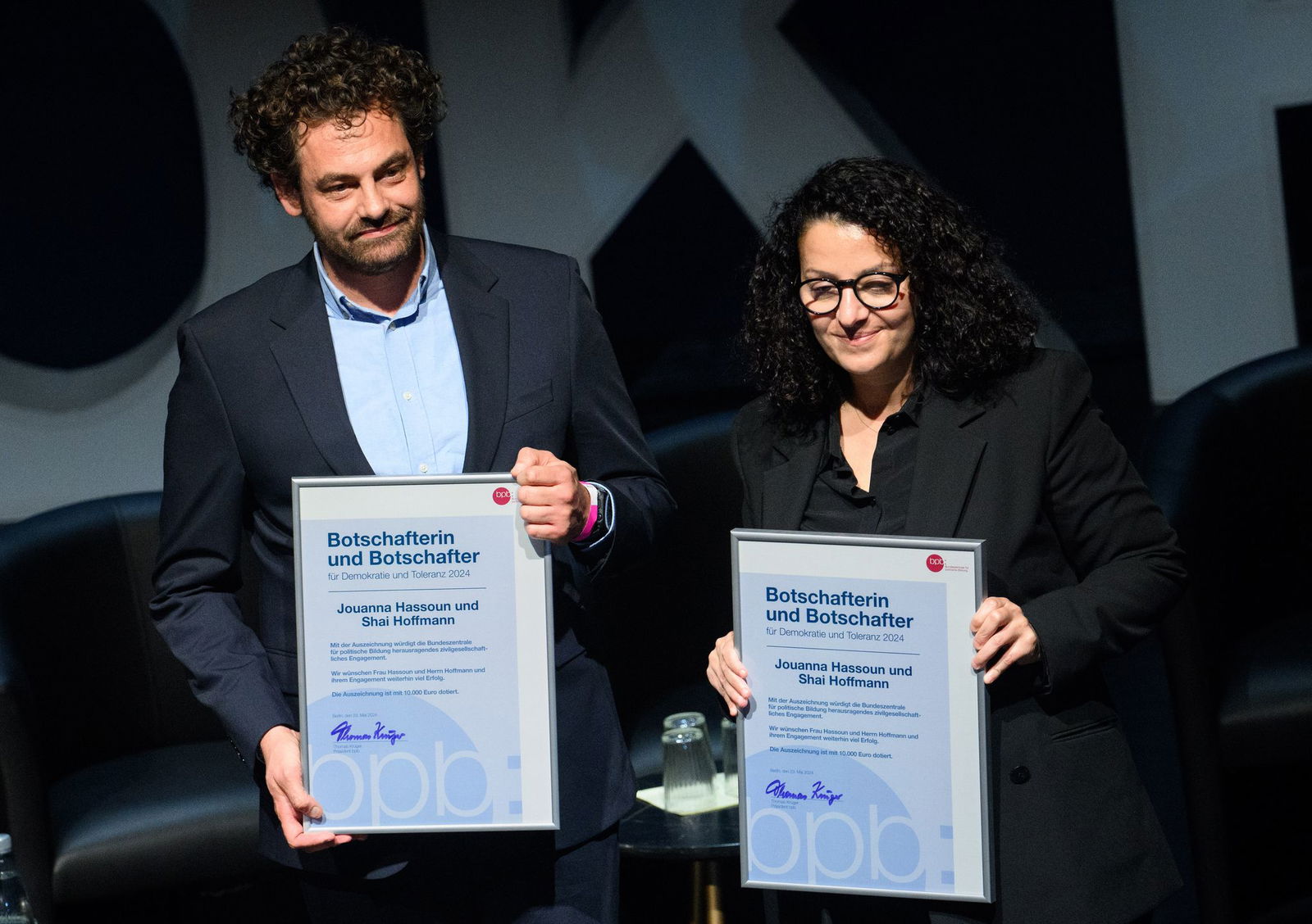 Für den Podcaster Shai Hoffmann hat sich in Deutschland eine Art «politische Fußball-Mentalität» ausgebreitet: Man müsse sich klar dem Israel- oder dem Palästina-Lager zuordnen. (Archivbild)