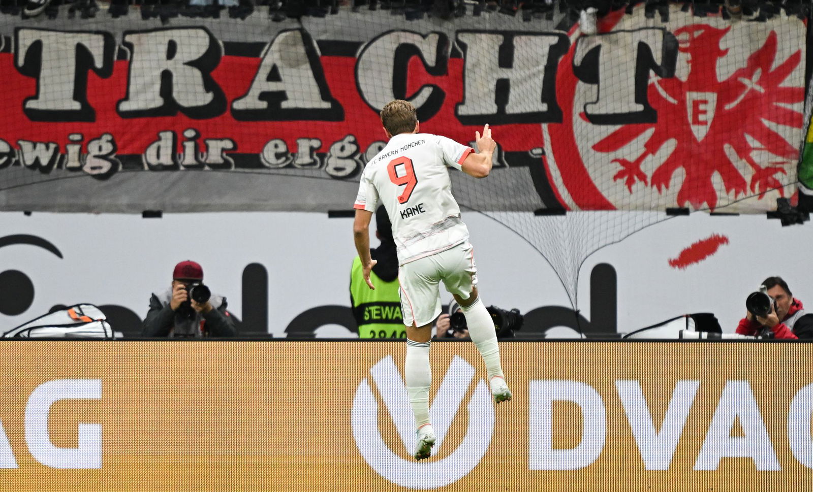 Jubelte bereits zum elften Mal im sechsten Bundesliga-Saisonspiel: Bayern-Star Harry Kane.