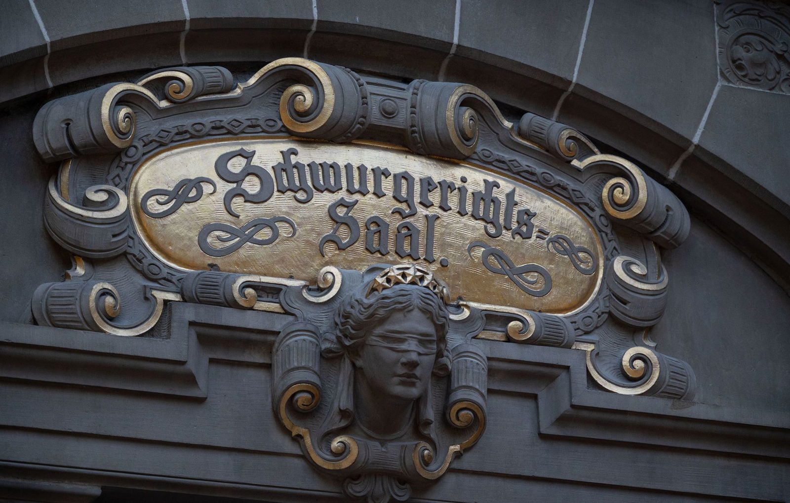 Das Schwurgericht am Landgericht Tübingen verhandelt bald einen Fall wegen versuchten Totschlags. (Archivbild)