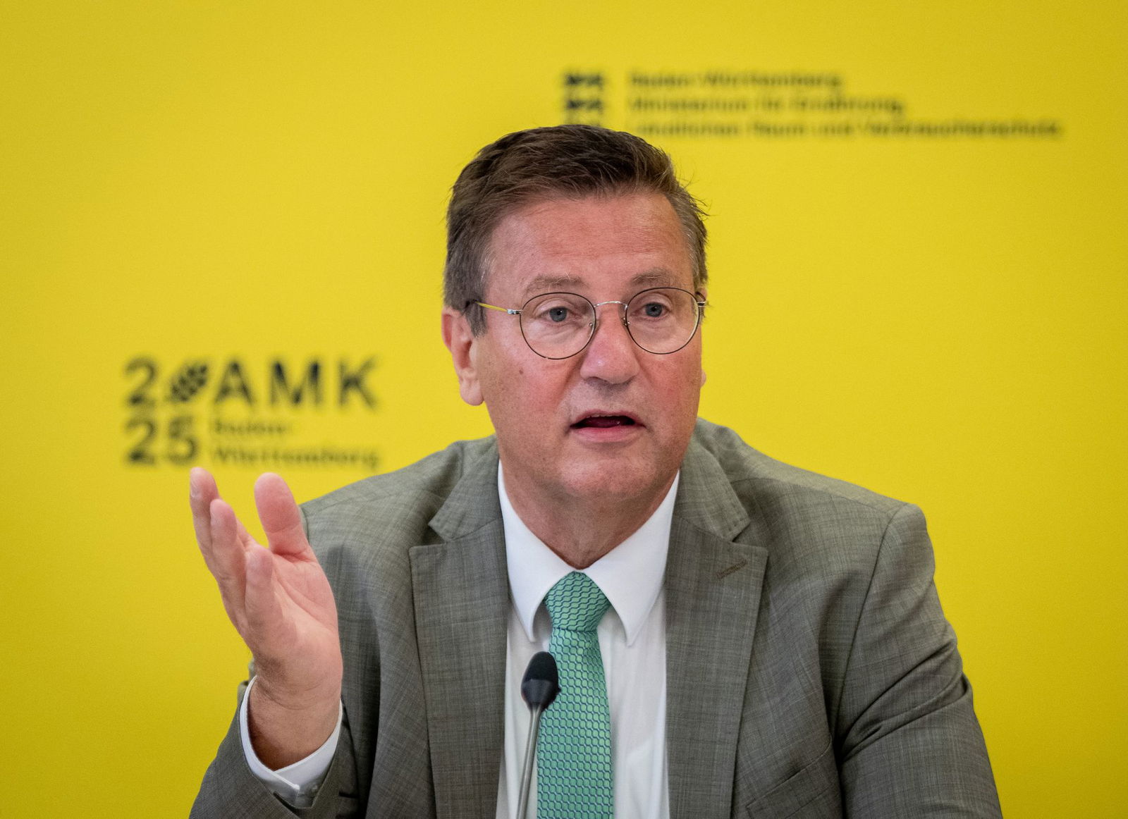 Agrarminister Hauk sieht keine Notwendigkeit für landesweite Stallpflicht. (Foto - Archiv)