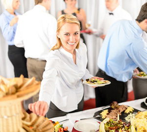 Frau im weißen Hemd