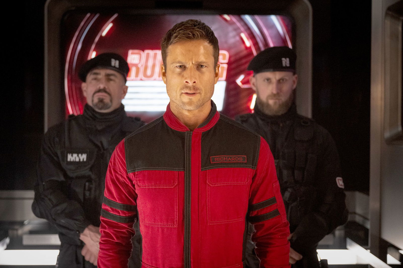 Glen Powell glänzt in seiner bisher größte Action-Rolle. (Handout) 