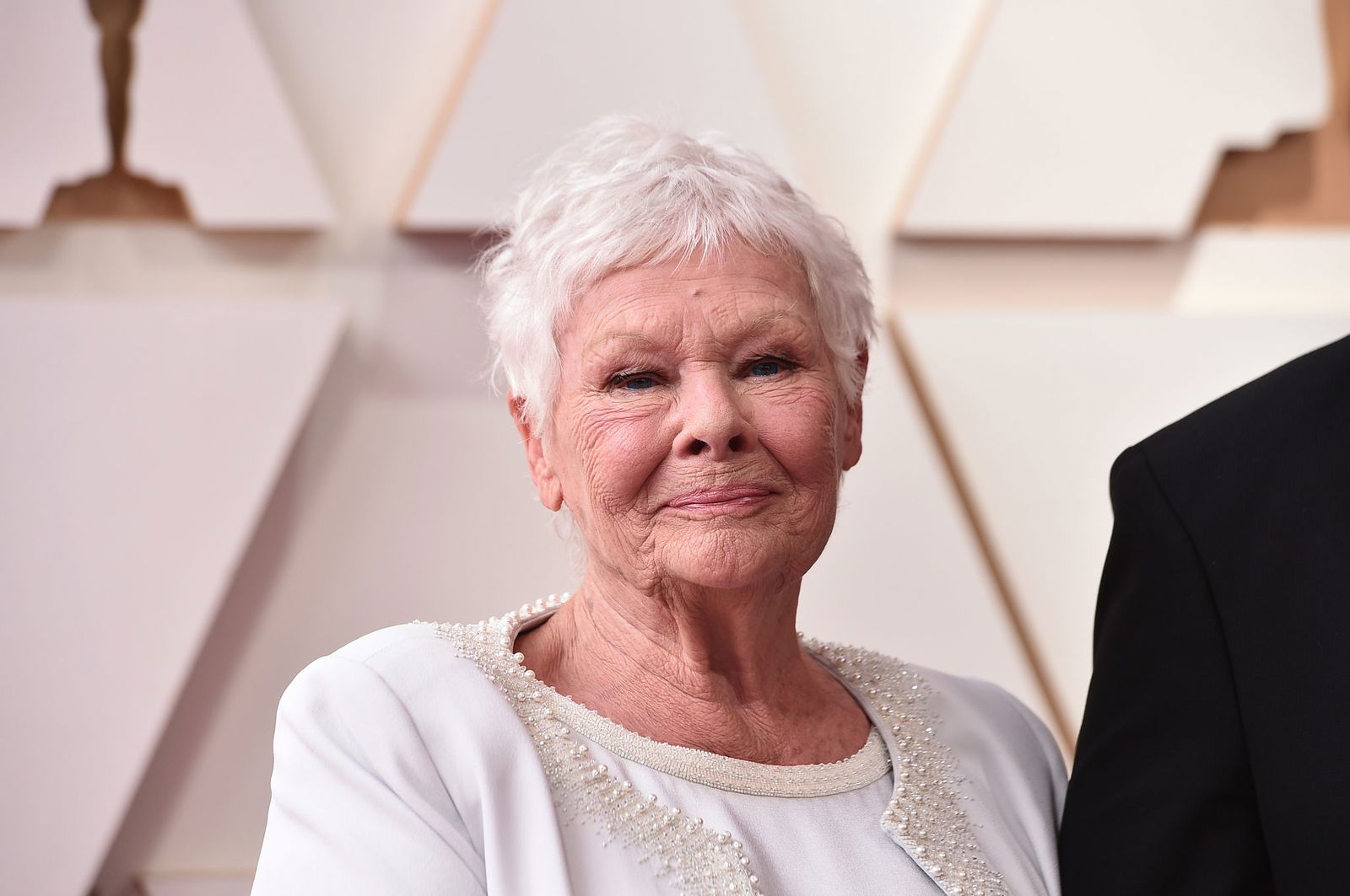 Judi Dench hatte schon früher über ihre schwindende Sehkraft aufgrund ihrer Netzhauterkrankung gesprochen. (Archivbild)