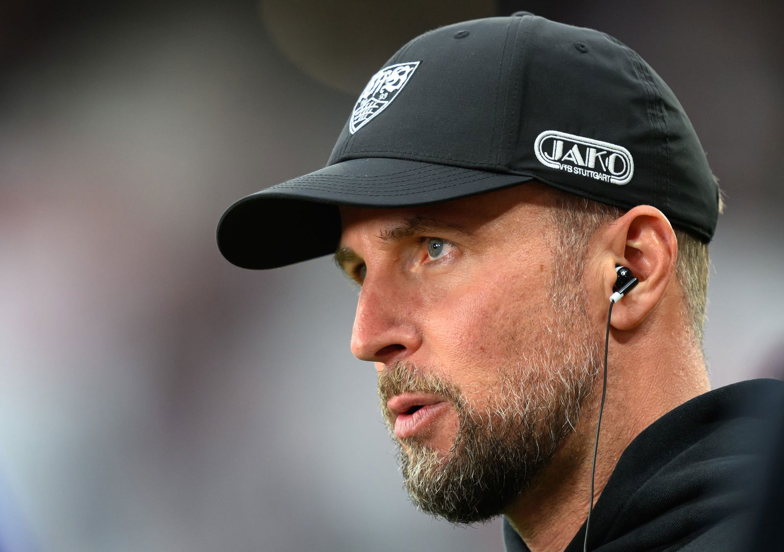 Sebastian Hoeneß strebt in der Europa League gegen Rotterdam mit dem VfB Stuttgart einen wichtigen Sieg an.