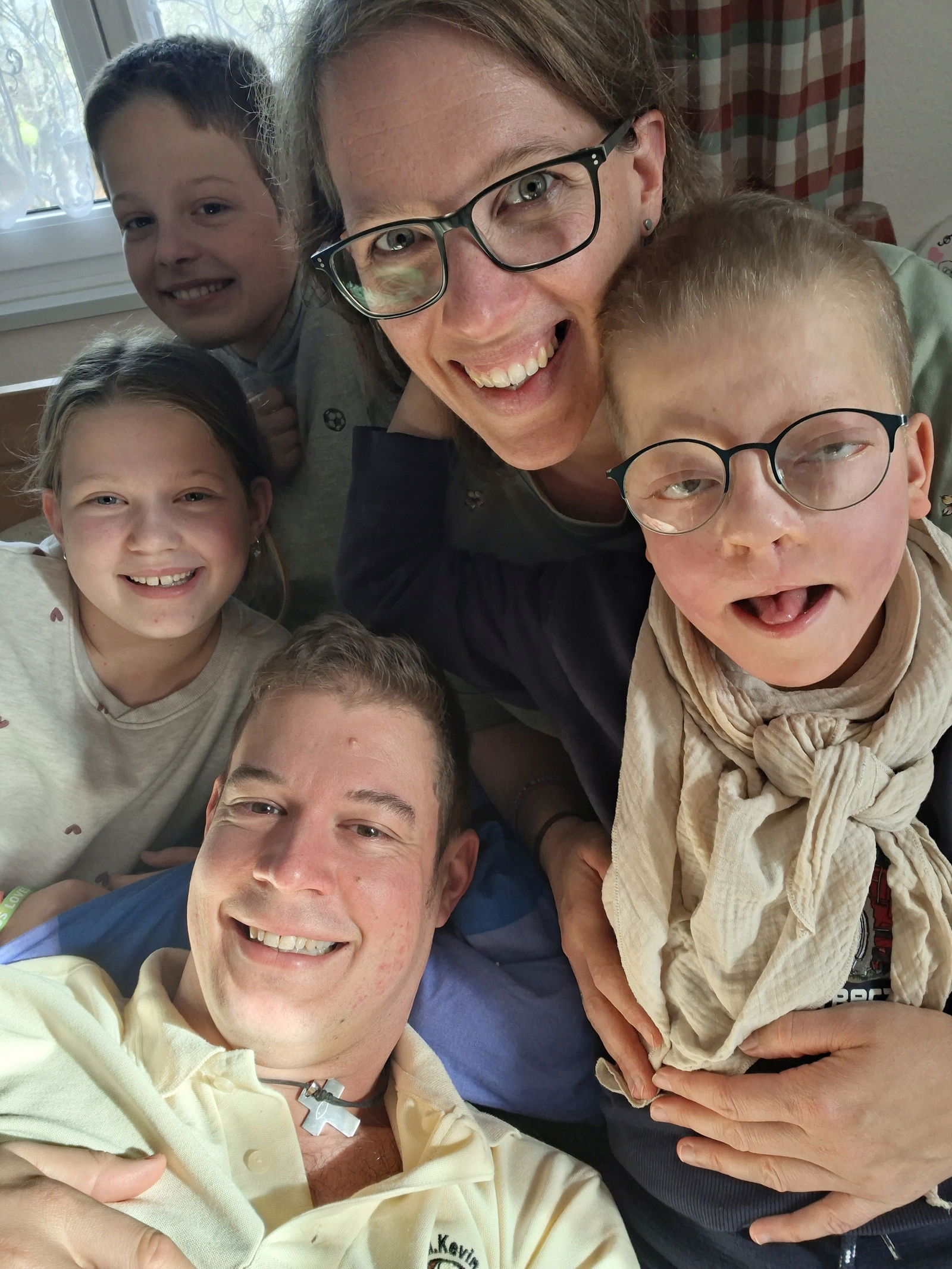 KuR Adrian im Kreis seiner Familie