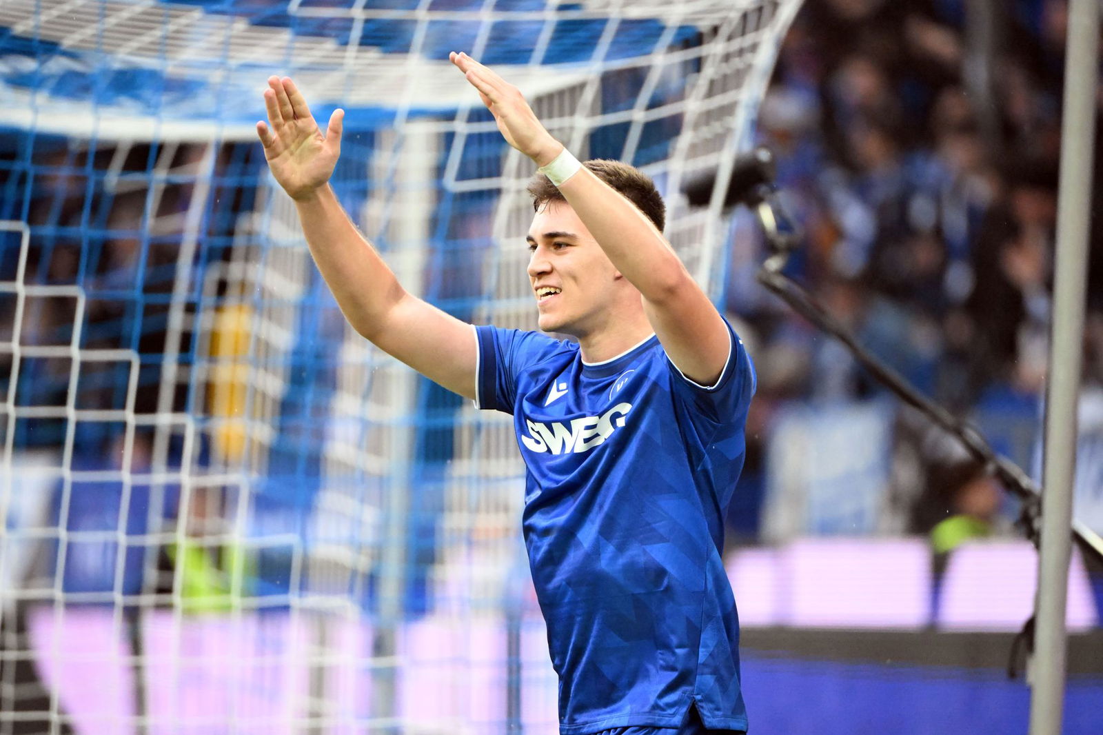 Karlsruhe jubelt spät - hier beim Ausgleich durch Marcel Beifus.