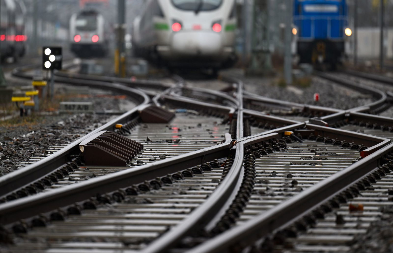 Die Deutsche Bahn will in einem Pilotprojekt erstmals «grünen» Stahl in Schienen verbauen. (Archivbild)