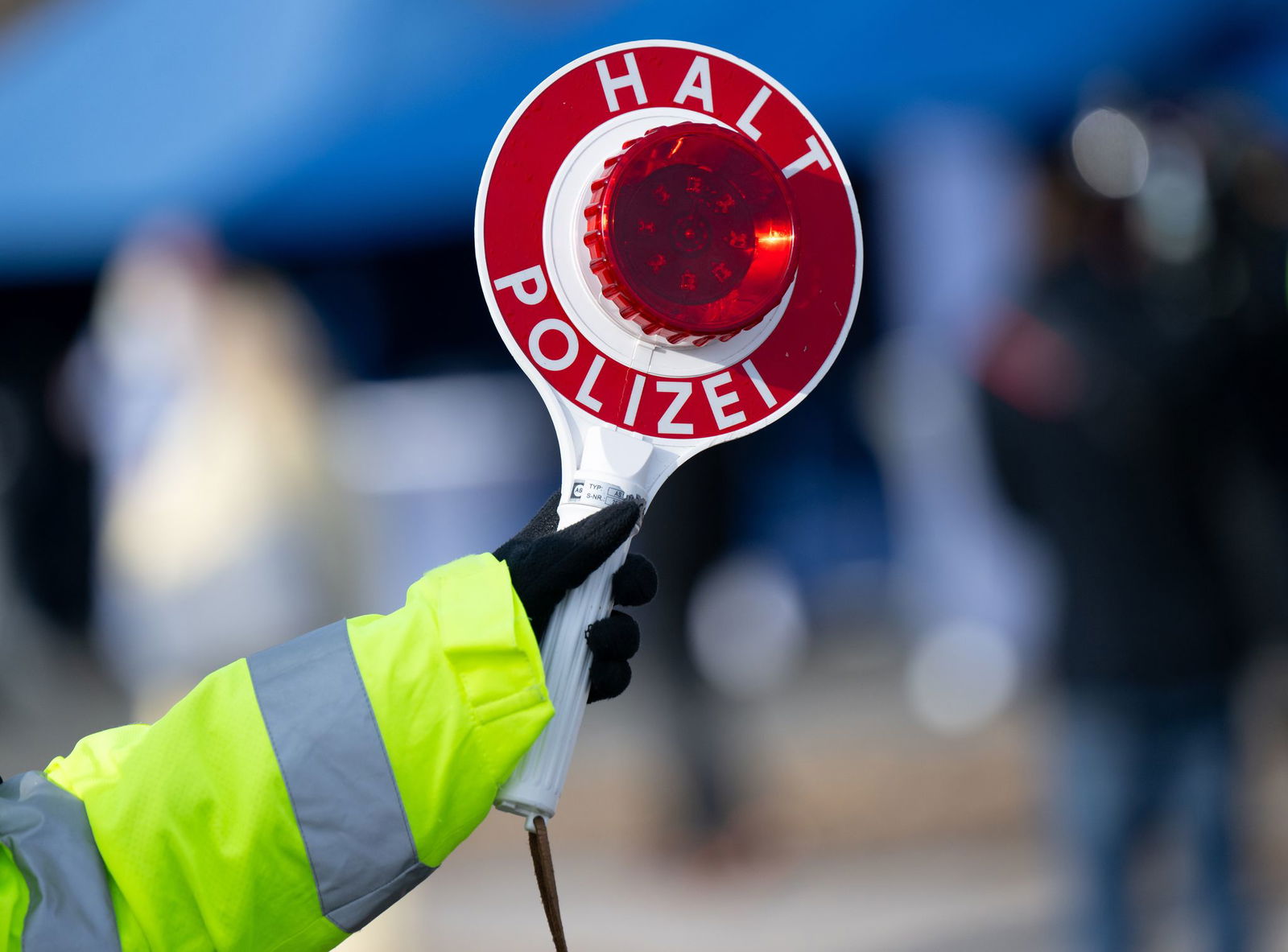 Nach der Kontrolle wird gegen die beiden ermittelt. (Symbolbild)