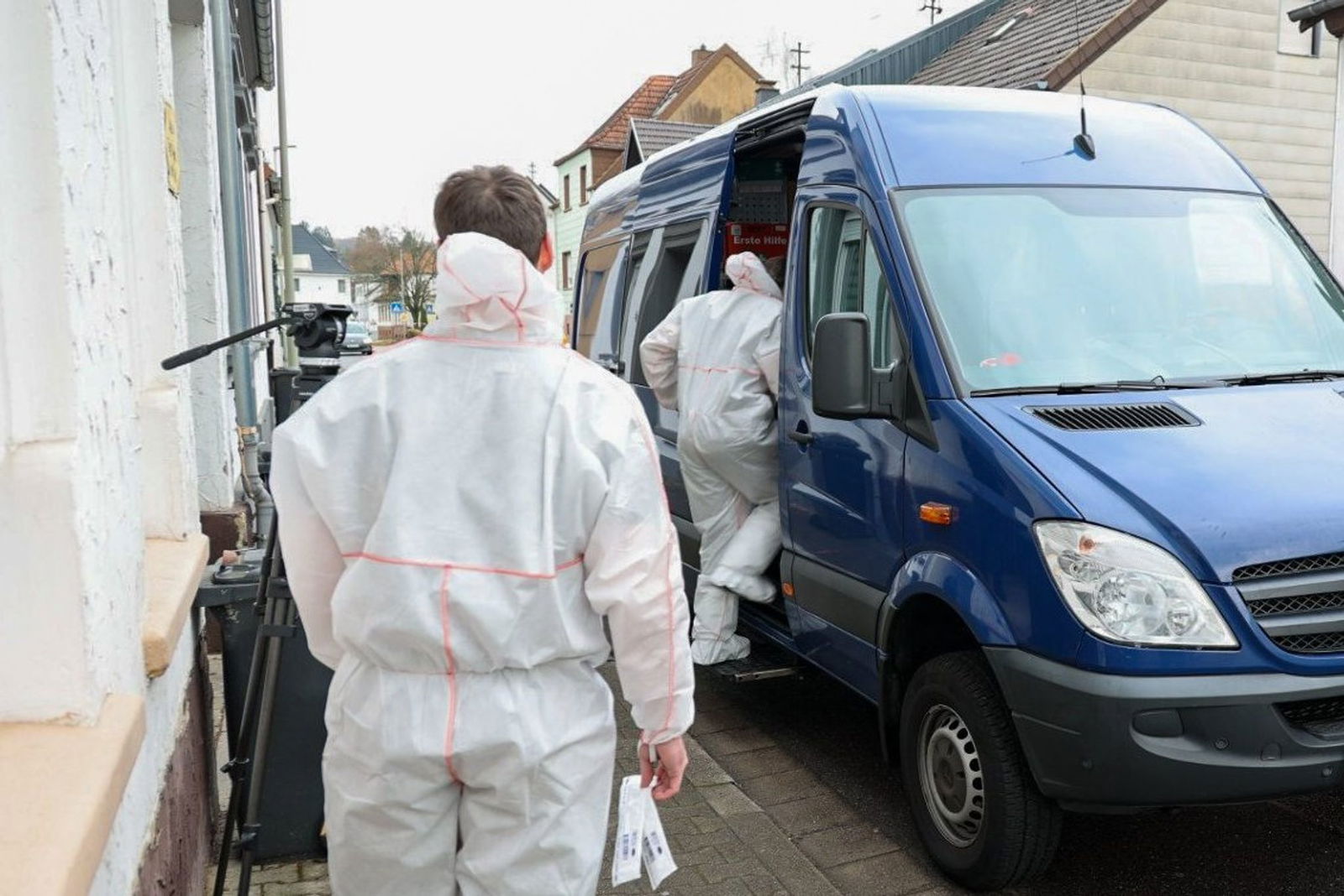 Die Spurensicherung der Polizei ist im Einsatz.