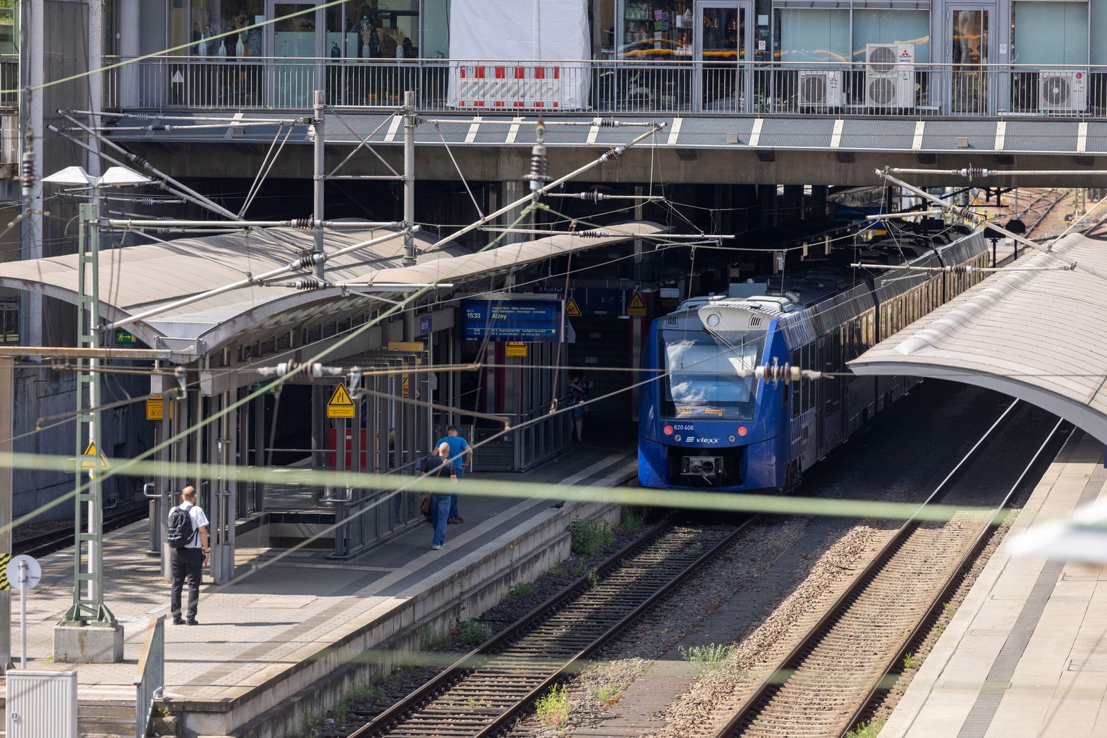 Rund um den Mainzer Hauptbahnhof wird vor und nach Weihnachten kräftig gebaut – mit erheblichen Folgen für den Zugverkehr. (Archivbild)