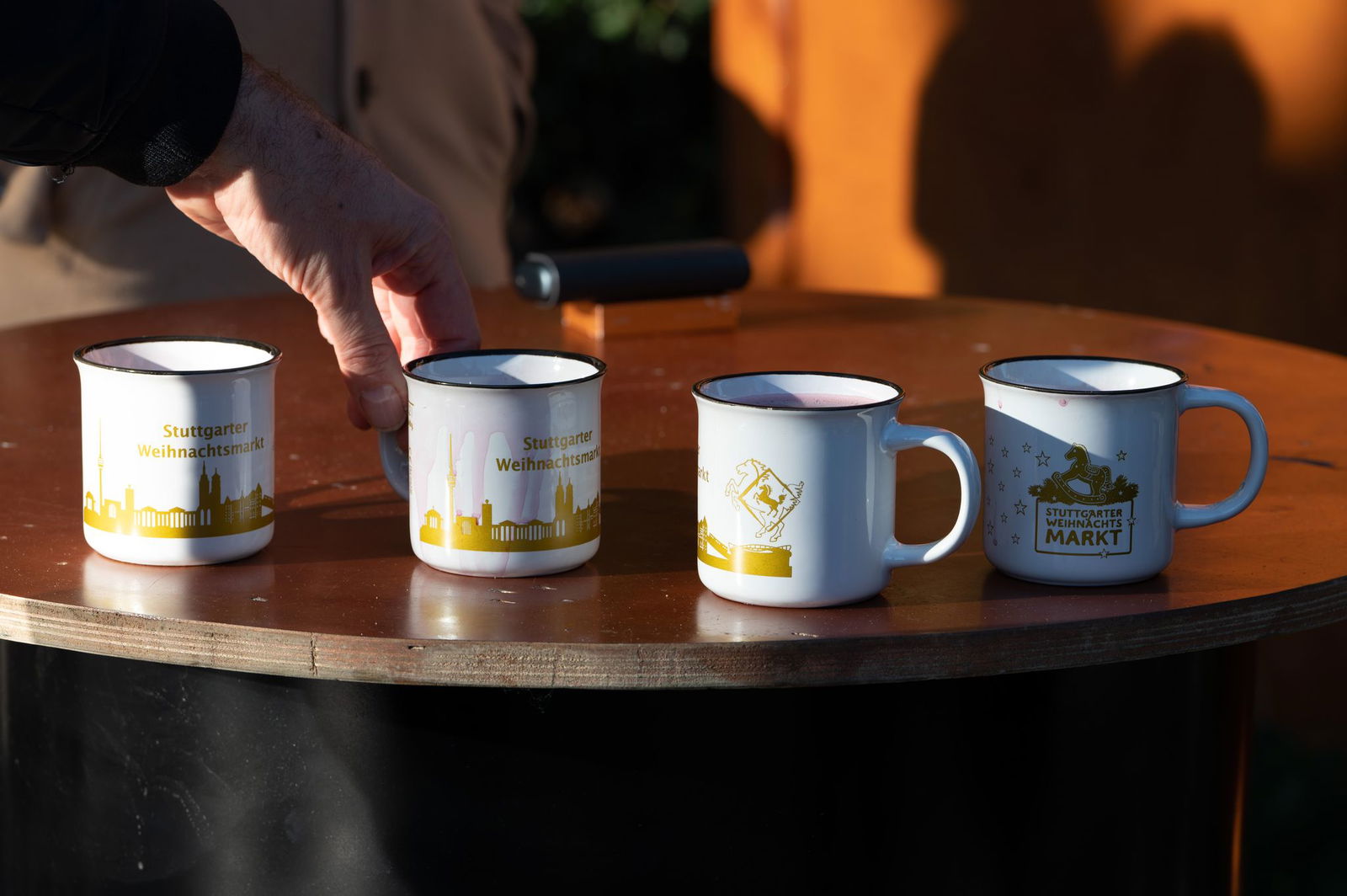 Glühwein wird im Südwesten in manchen Städten etwas teurer. (Foto Archiv)