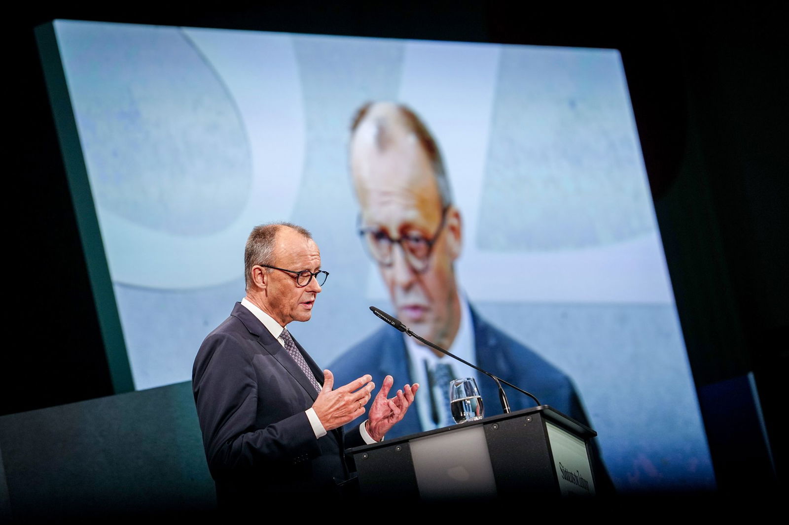 Zu einer Minderheitsregierung hat der Kanzler eine klare Meinung.