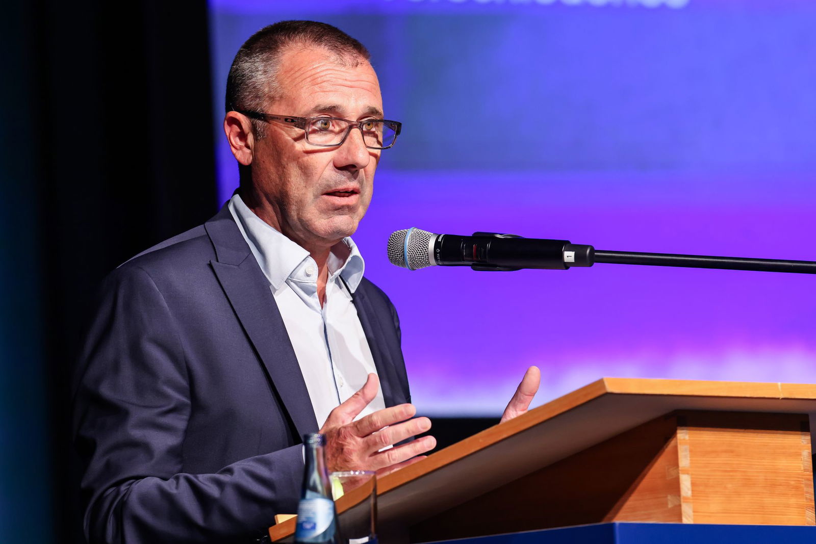 Jörg Albrecht tritt als Vorsitzender des eingetragenen Vereins zurück.