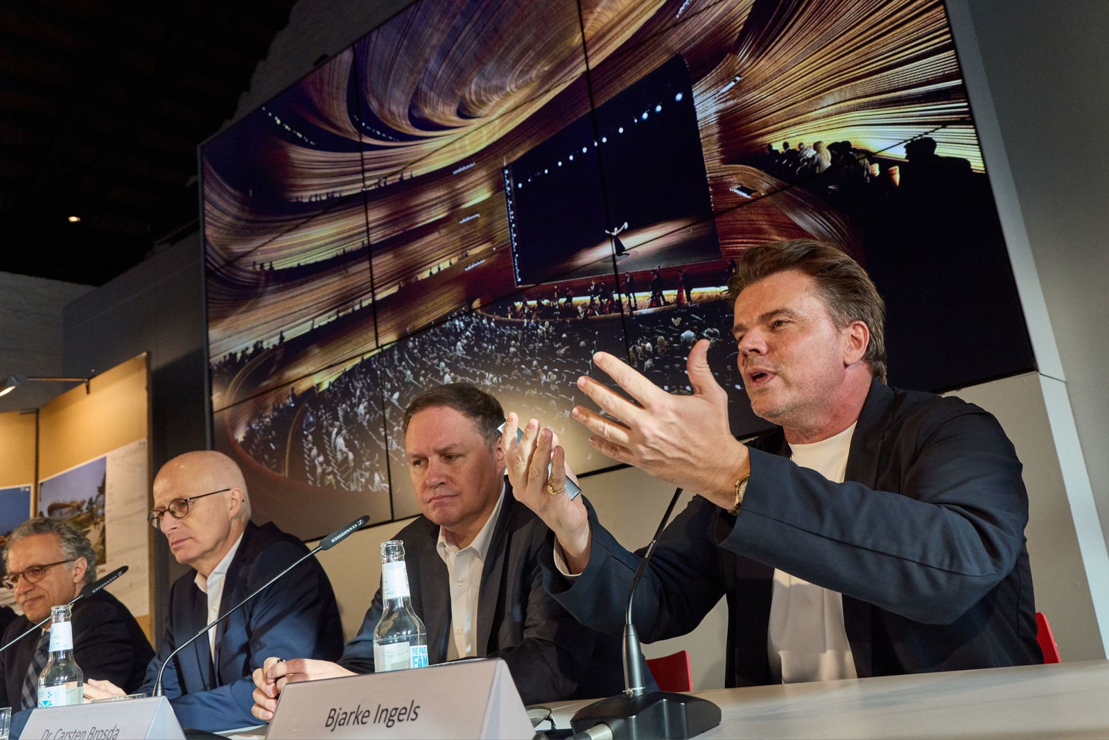 Gewonnen hat das dänische Büro Bjarke Ingels Group.