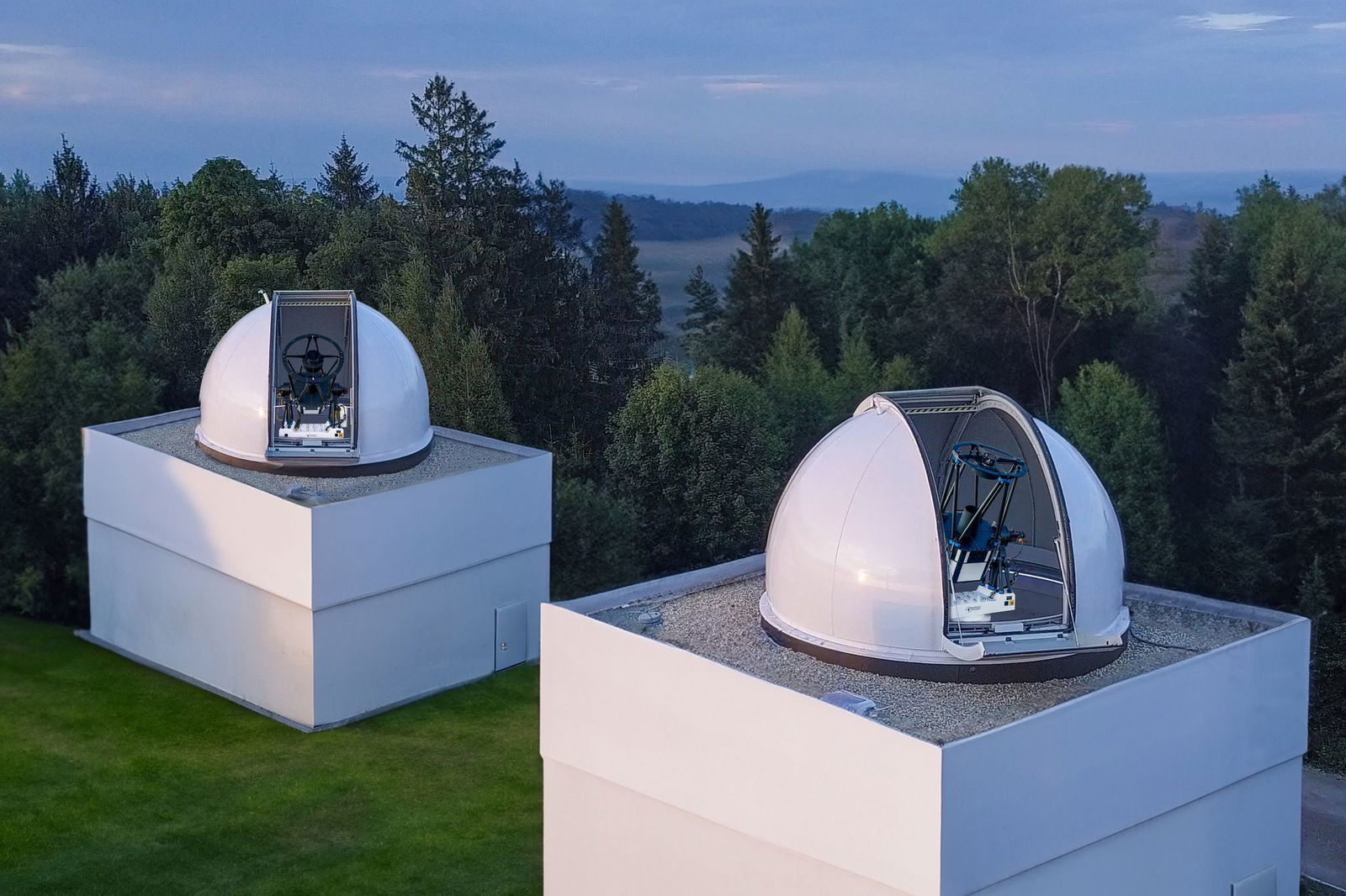 Weltraumteleskope sollen für mehr Sicherheit vor Weltraumschott sorgen. (Archivbild)