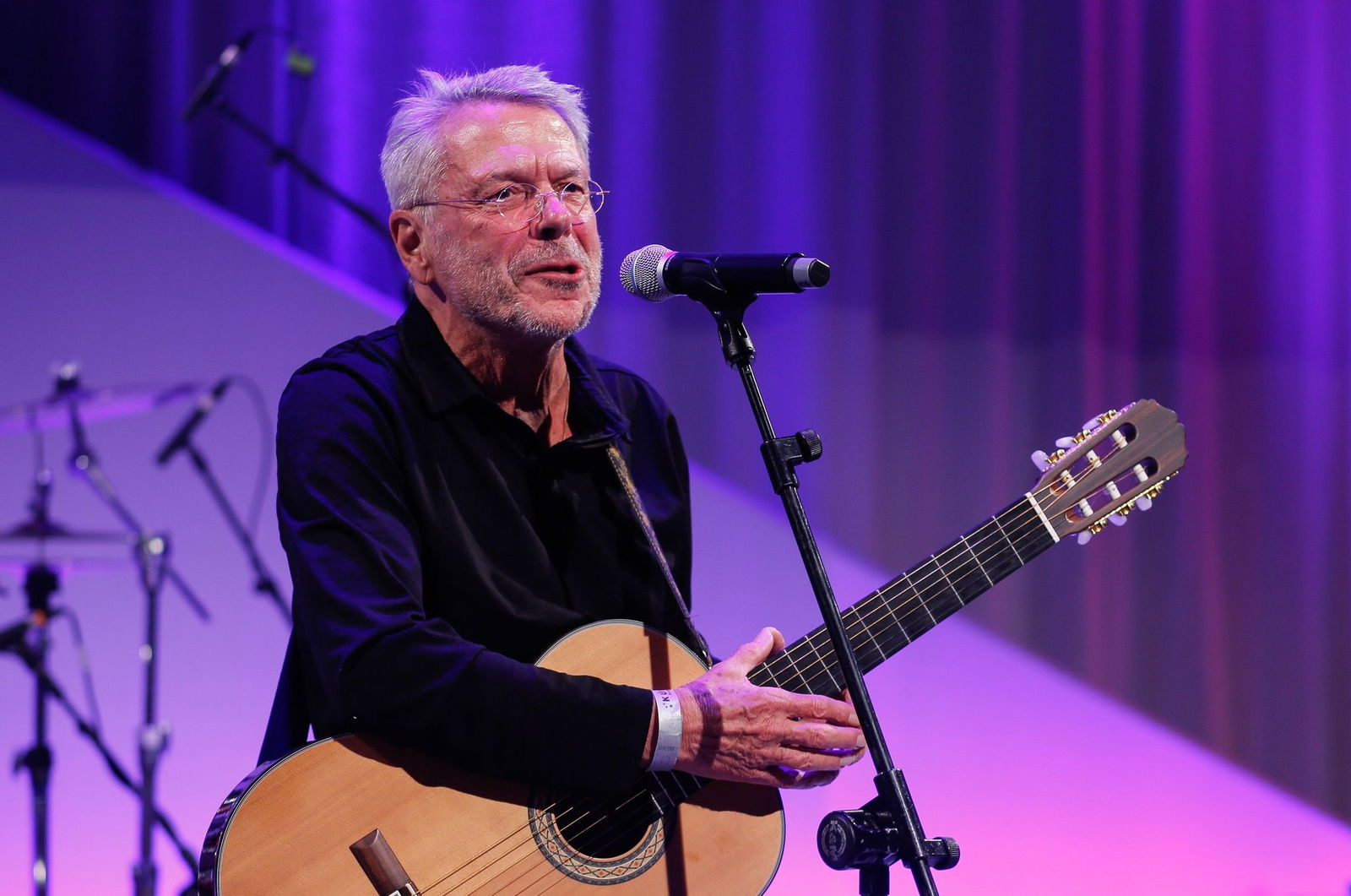 Der Song «In meinem Garten» von Reinhard Mey wird aktuell viel in den sozialen Medien geteilt (Archivbild).
