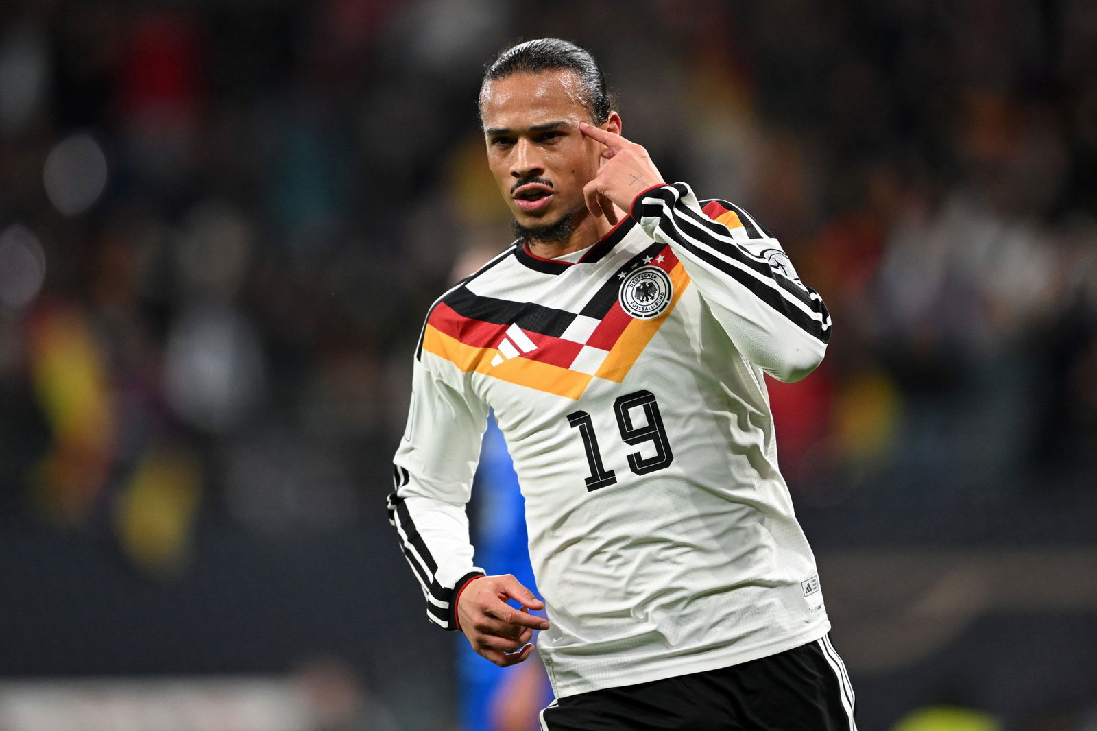 Er sollte sich bewähren - Leroy Sané traf gleich doppelt.  