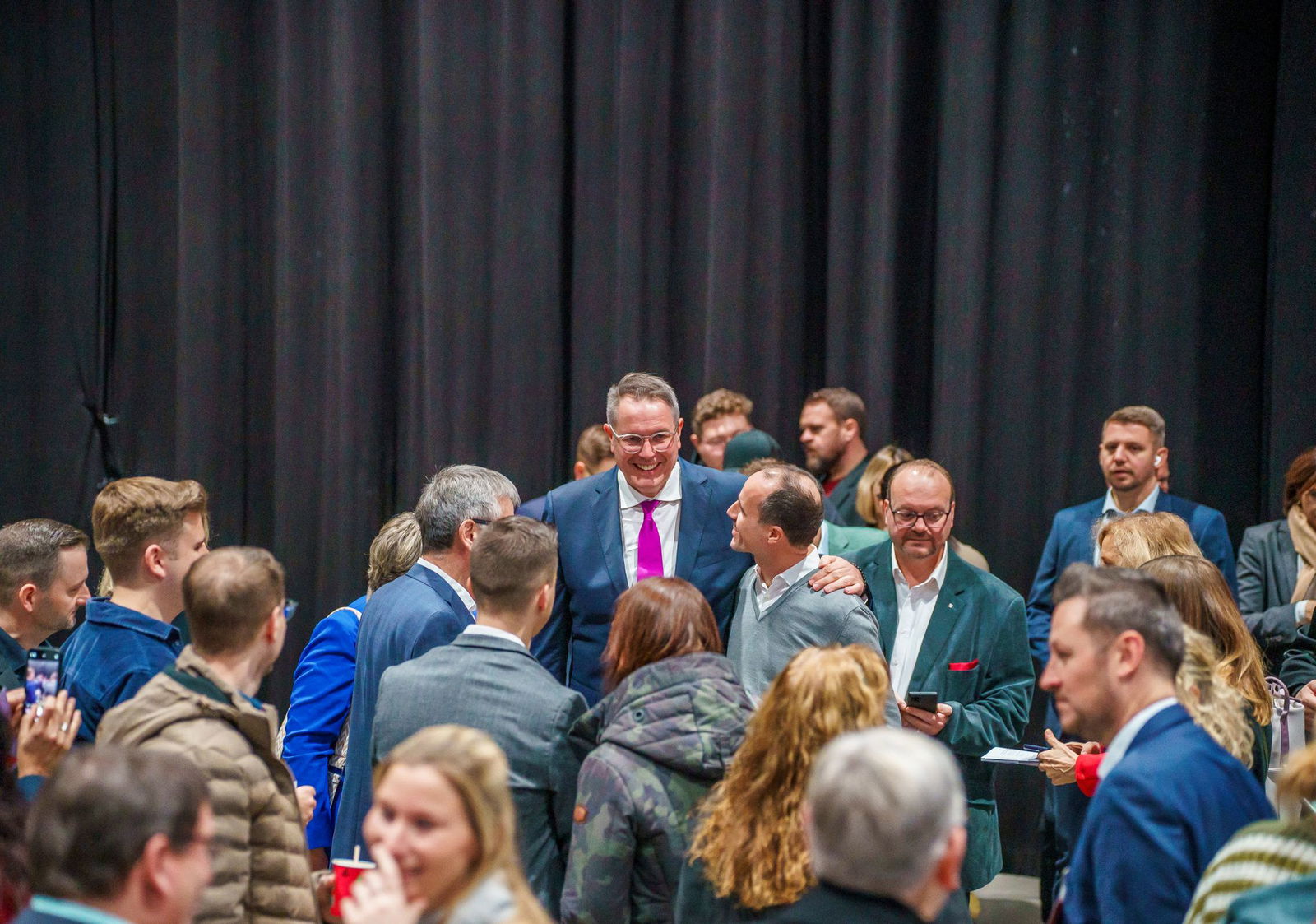 Ministerpräsident Schweitzer soll die rheinland-pfälzische SPD erstmals als Spitzenkandidat in den Wahlkampf führen.