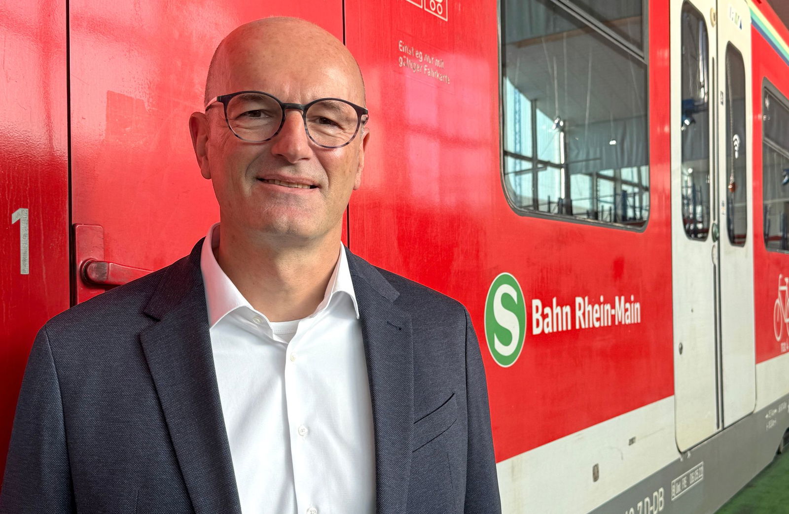 S-Bahn-Chef Hendrik Penner möchte verhindern, dass sich Menschen auf Gleisen aufhalten.