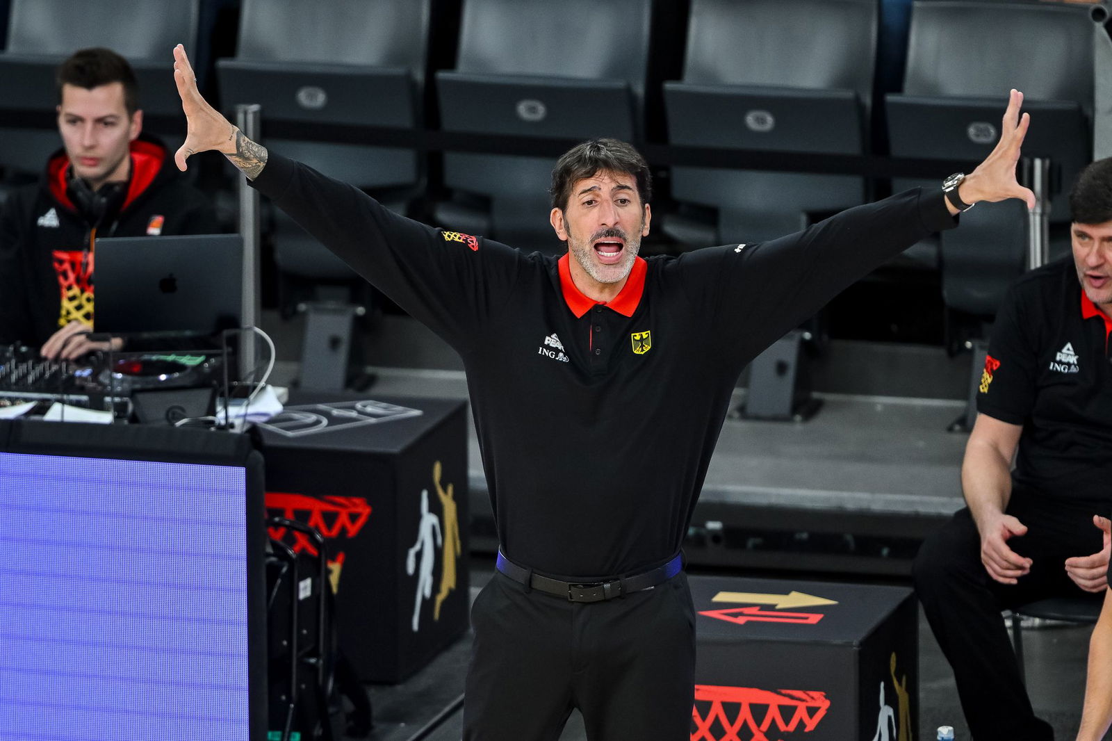 Mumbru war wieder in seinem Element.