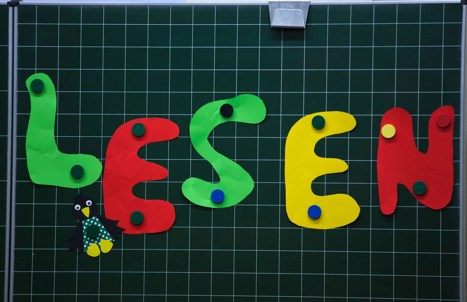 Beim bundesweiten Vorlesetag am 21. November steht die Mehrsprachigkeit im Vordergrund. (Symbolbild) 