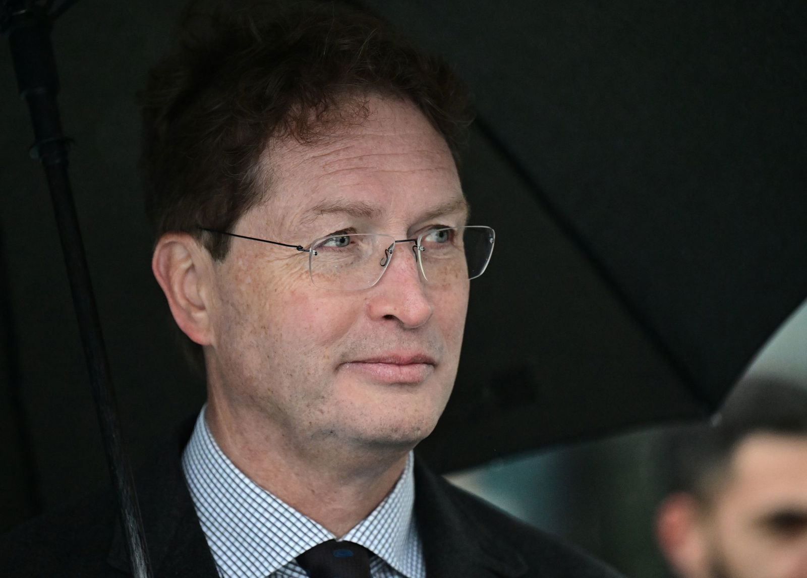 Mercedes-Chef Källenius sieht weiter schwierigen Zeiten in China für den Autobauer. (Foto-Archiv)