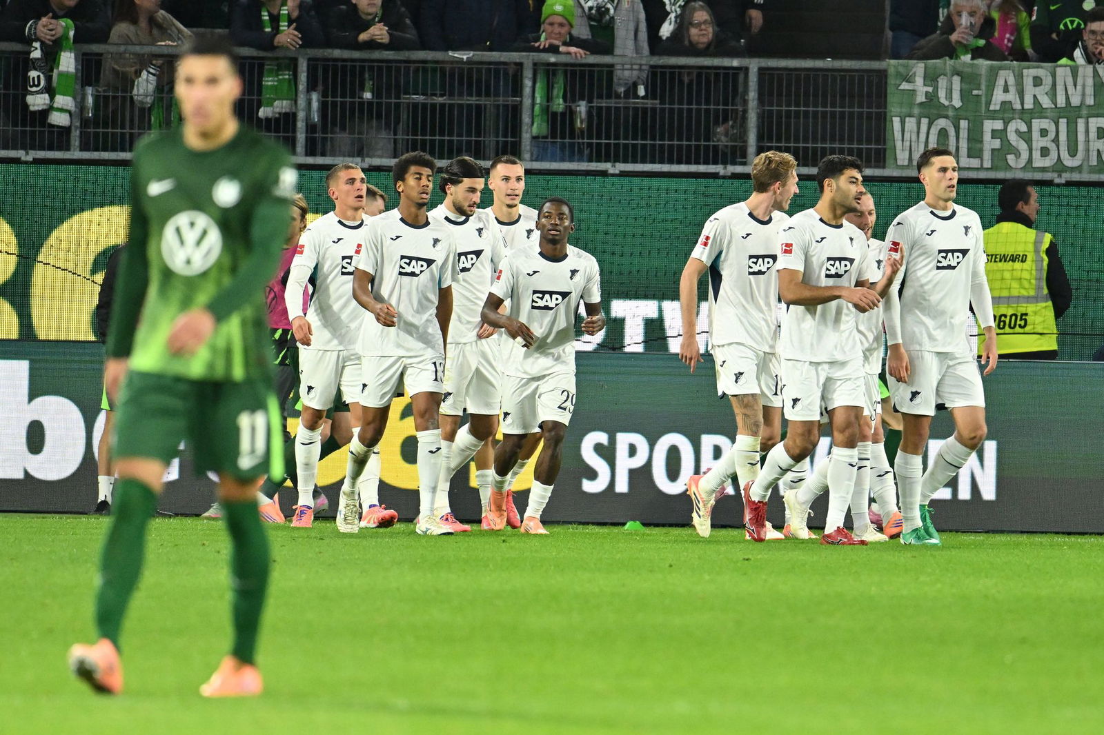 Hoffenheimer Jubel in Wolfsburg.