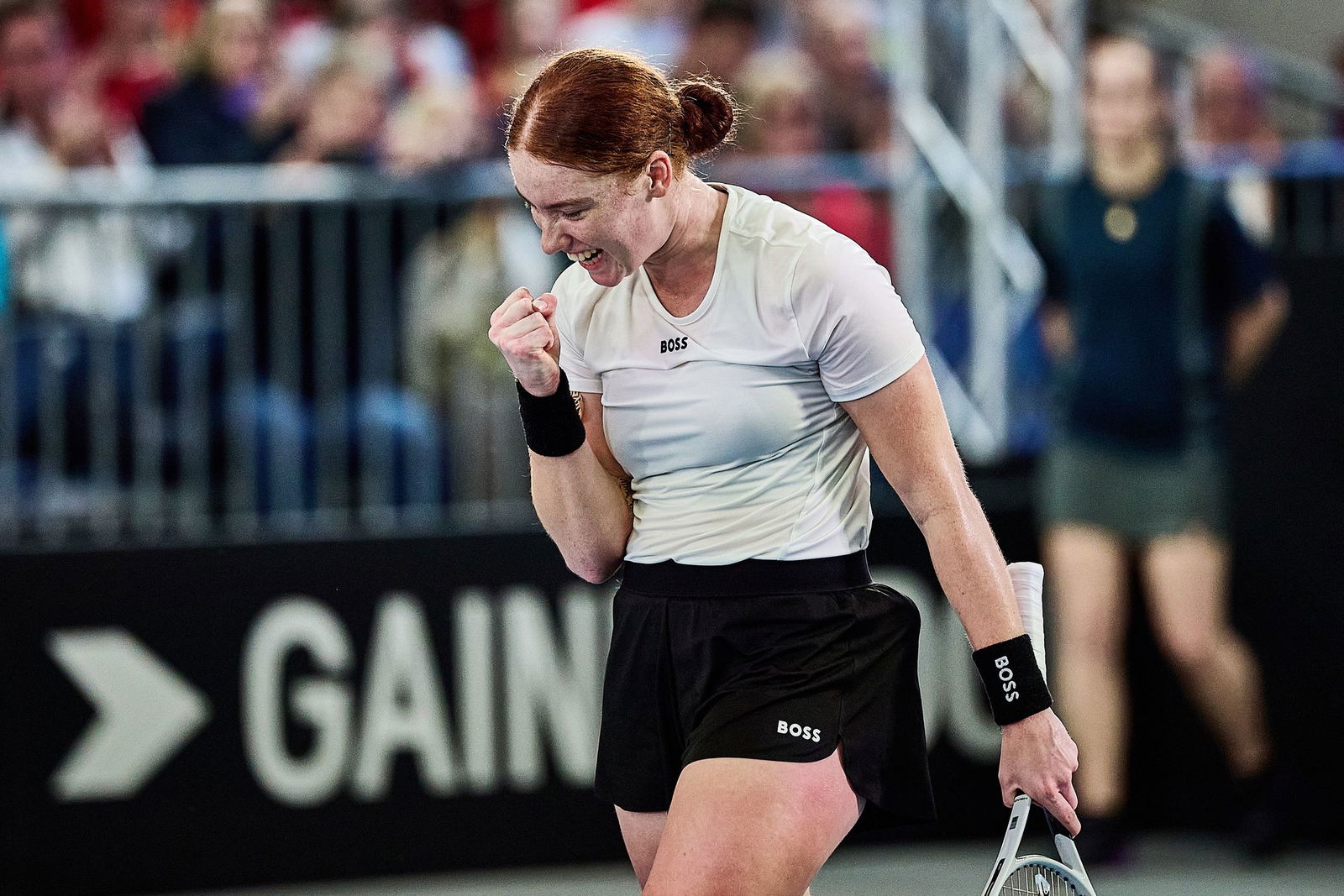 Tennisspielerin Ella Seidel holt für Deutschland im Billie Jean King Cup gegen die Türkei den ersten Sieg. 