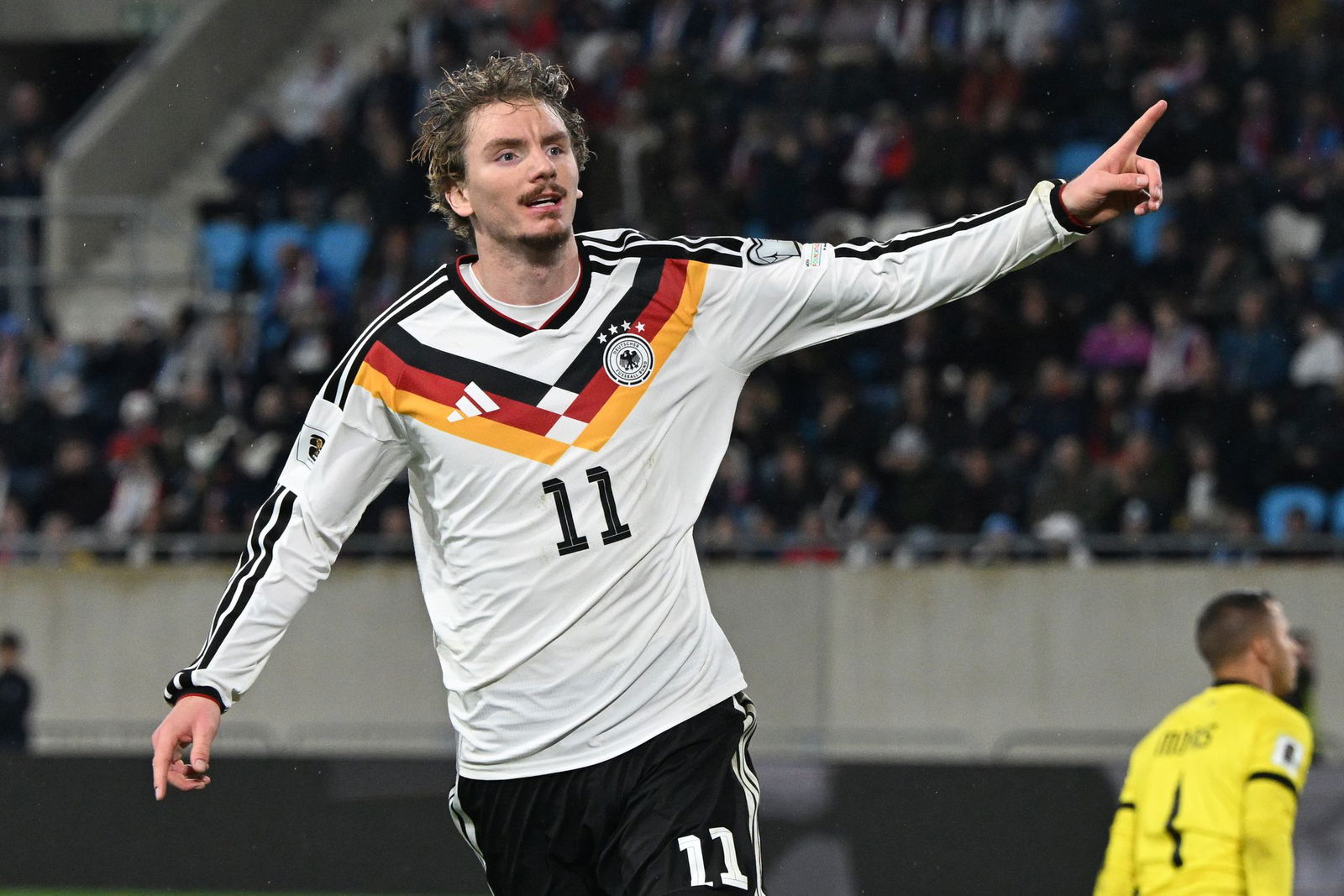 Auch Stürmer Nick Woltemade findet das Jersey, das Deutschland auch bei der WM 2026 tragen will, «Weltklasse», wie er sagte. (Archivbild)