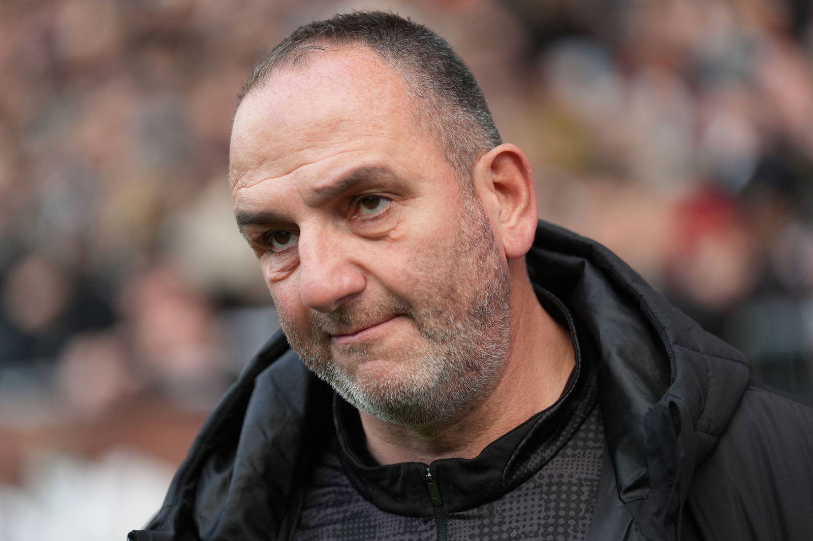 Heidenheims Trainer Frank Schmidt ärgerte sich über den zweiten Treffer gegen sein Team.