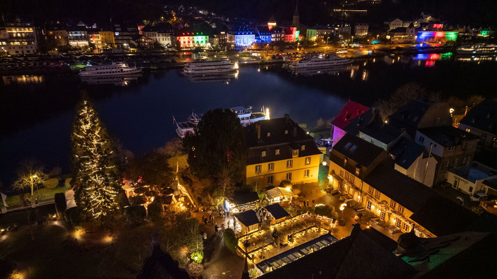 Ein Tannenbaum gehört für viele zur Weihnachtszeit dazu.