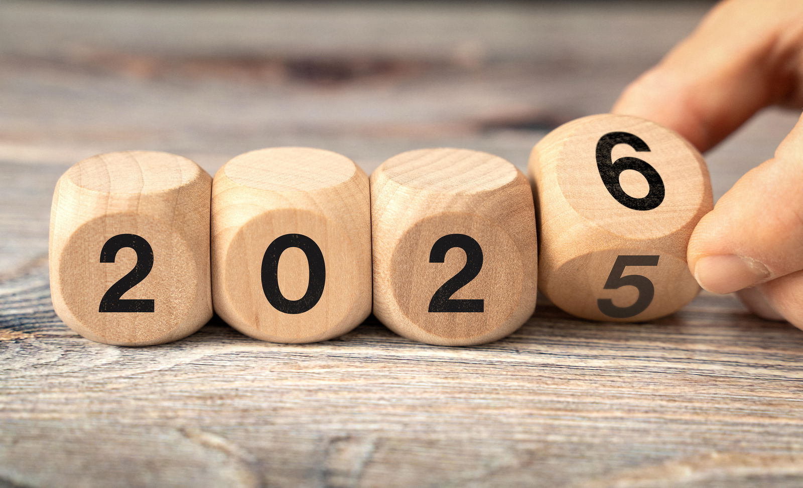 Holzwürfel mit der Zahl 2026