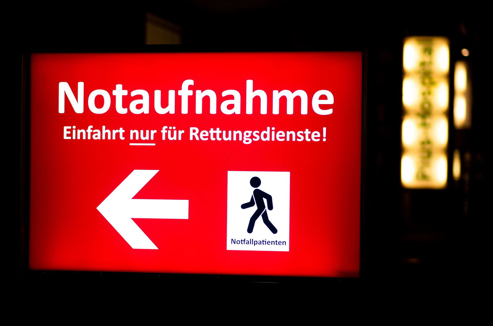 In der Silvesternacht herrscht Hochbetrieb in Notaufnahmen. (Symbolbild)