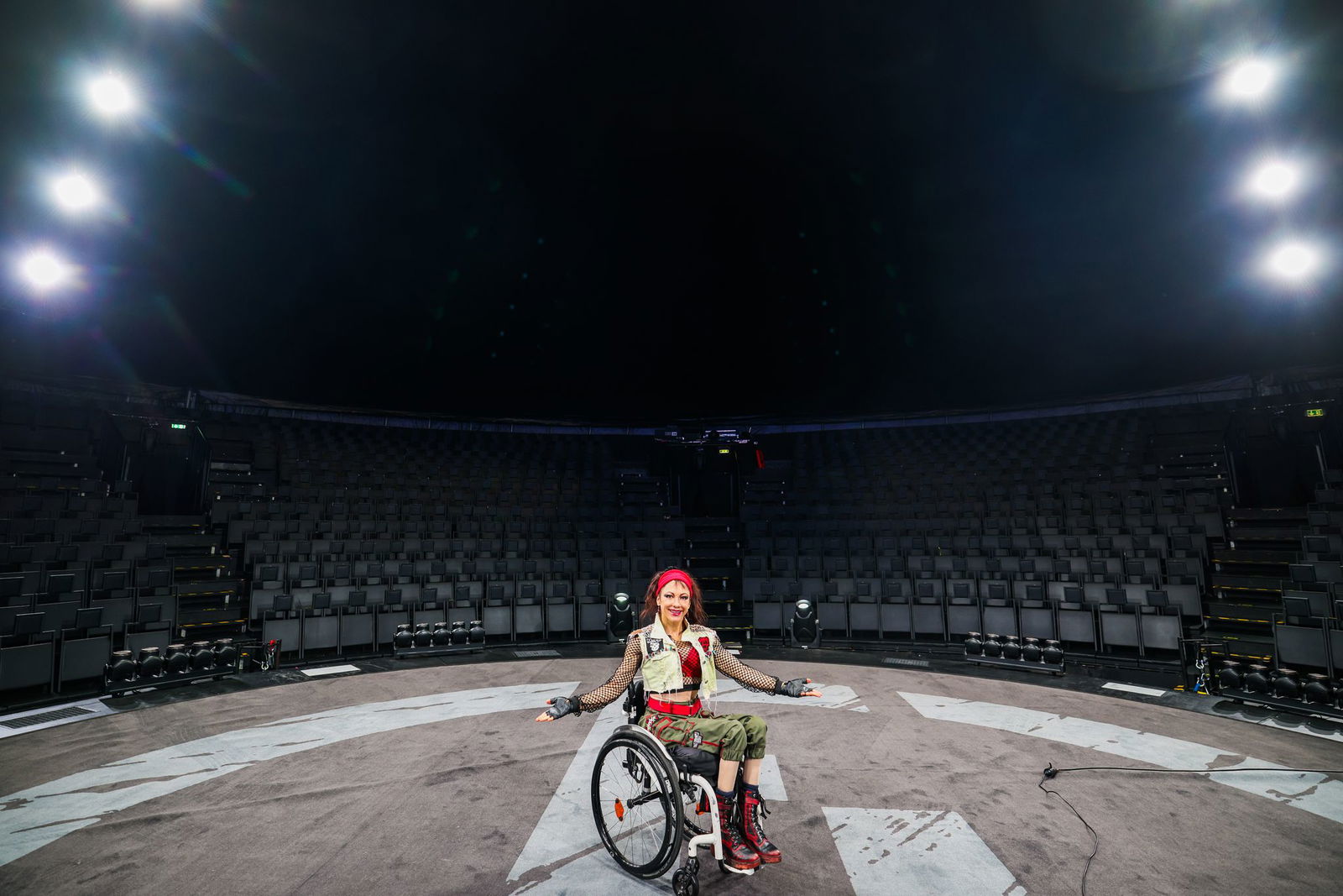 Die gelernte Zirkusartistin hatte der Manege nach einem Trapezunfall jahrelang den Rücken gekehrt.