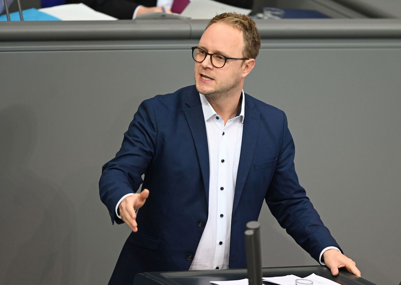 Der innenpolitische Sprecher der Grünen-Fraktion, Marcel Emmerich, hält nichts von den Binnengrenzkontrollen. (Archivfoto)