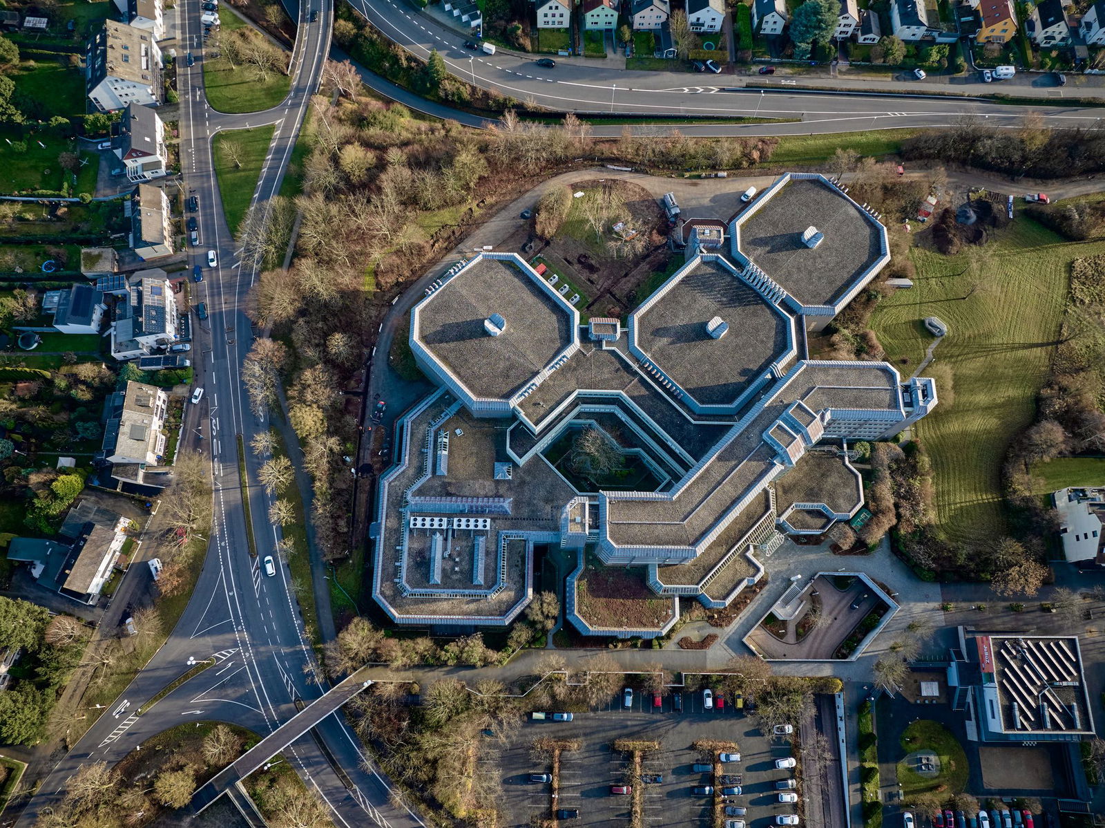 Seinen Hauptsitz hat das Bundesarchiv in Koblenz.