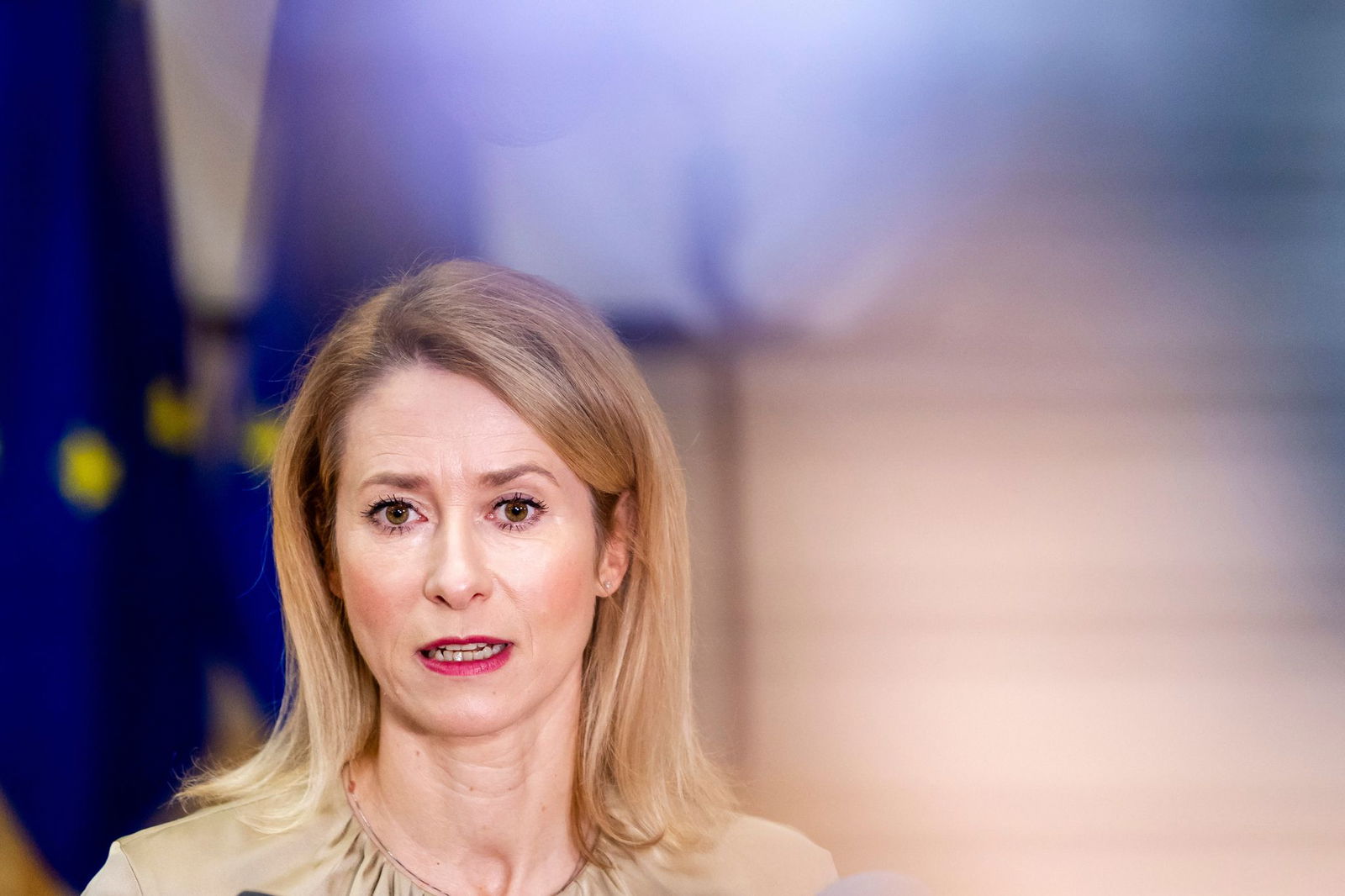 Die EU-Außenbeauftragten Kaja Kallas sieht trotz der neuen US-Sicherheitsstrategie eine weiterhin enge Allianz zwischen den USA und Europa. (Archivbild)