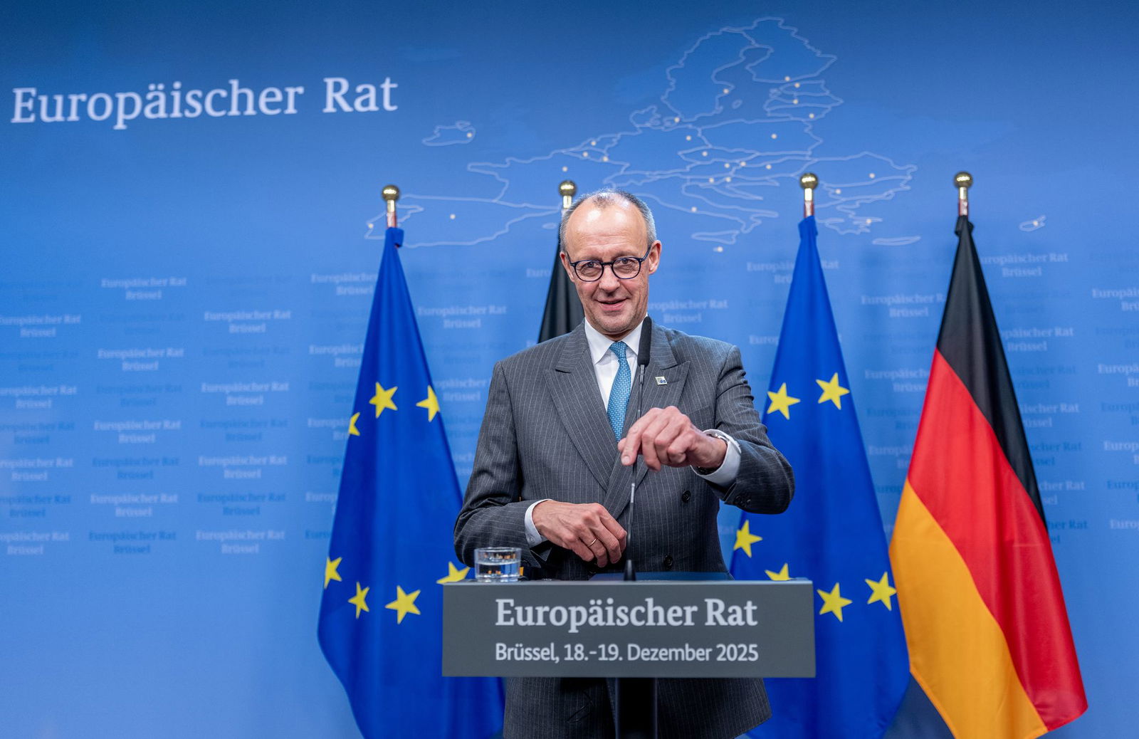 Stärkung des Zusammenhalts Europas: Das ist mit 54 Prozent mit Abstand das Thema, um das sich die Bundesregierung von Kanzler Friedrich Merz (CDU) im neuen Jahr besonders kümmern sollte.