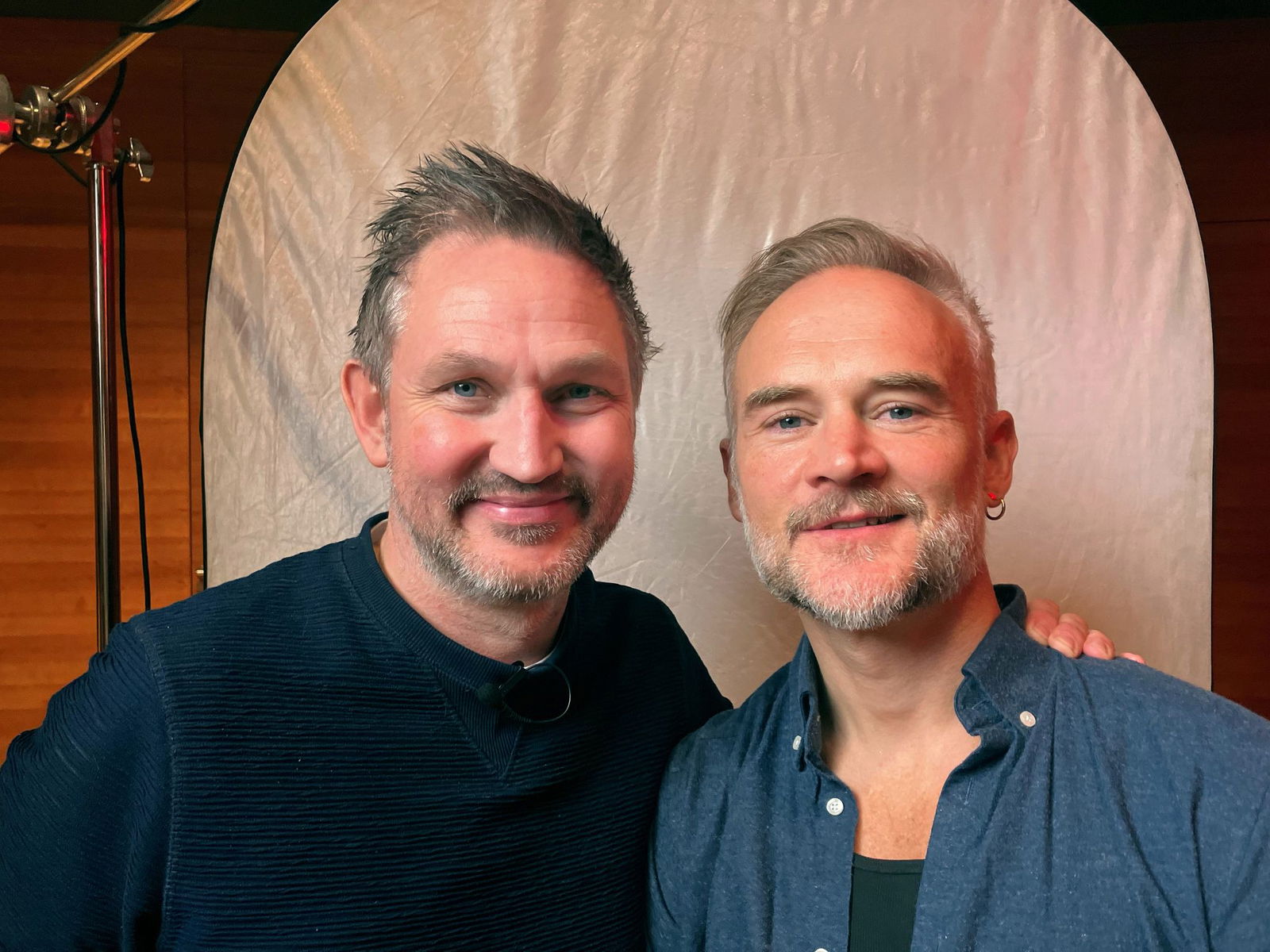 Die Theatermacher Seager (l) und Lansley freuen sich auf das Spektakel vor dem Dom. (Archivbild)