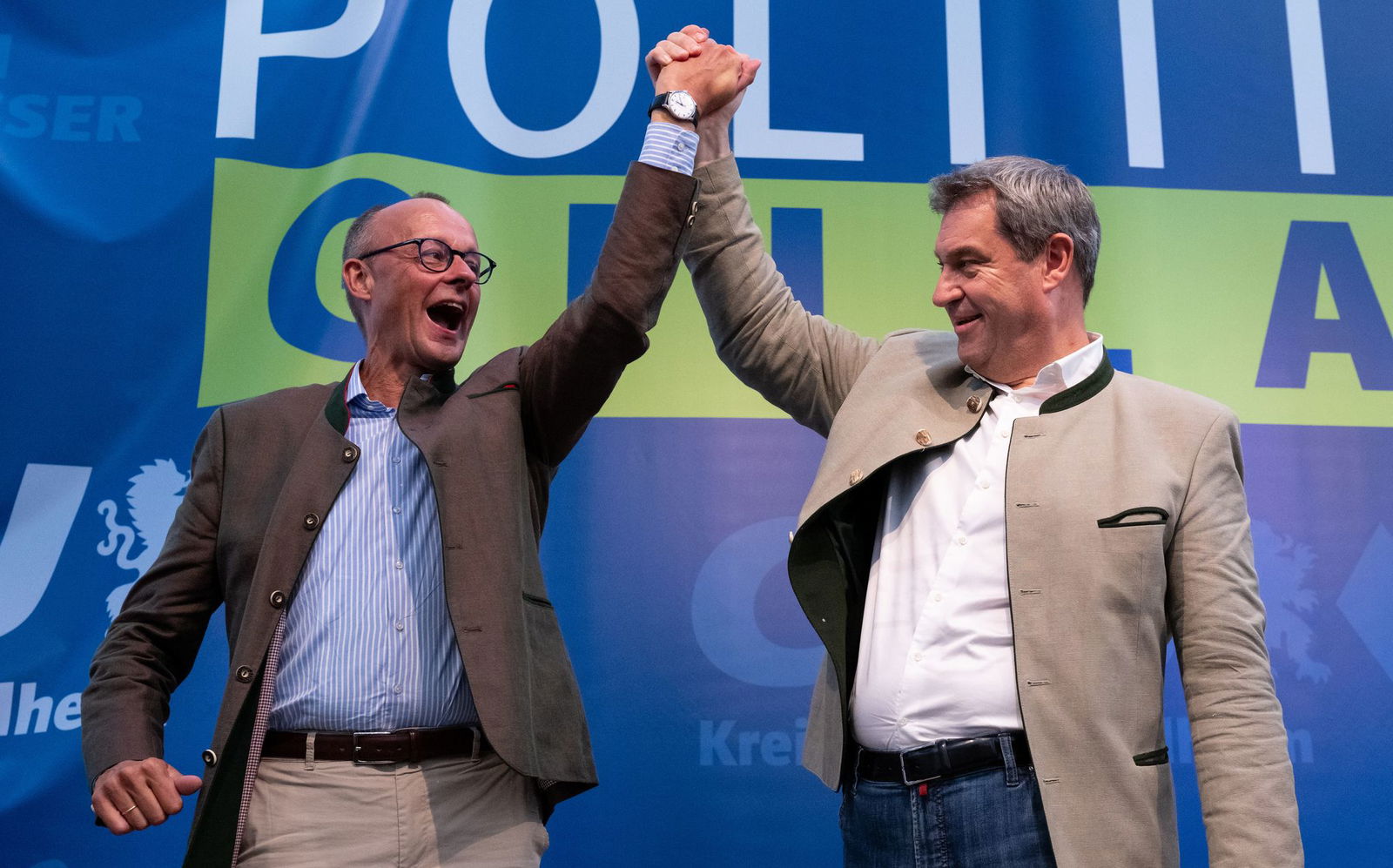 Kanzler Friedrich Merz (CDU, links) und CSU-Chef Markus Söder haben seit dem Regierungswechsel bei der Bundestagswahl im Frühjahr nur wenig Grund zu ausgelassenem Jubel. (Archivbild)