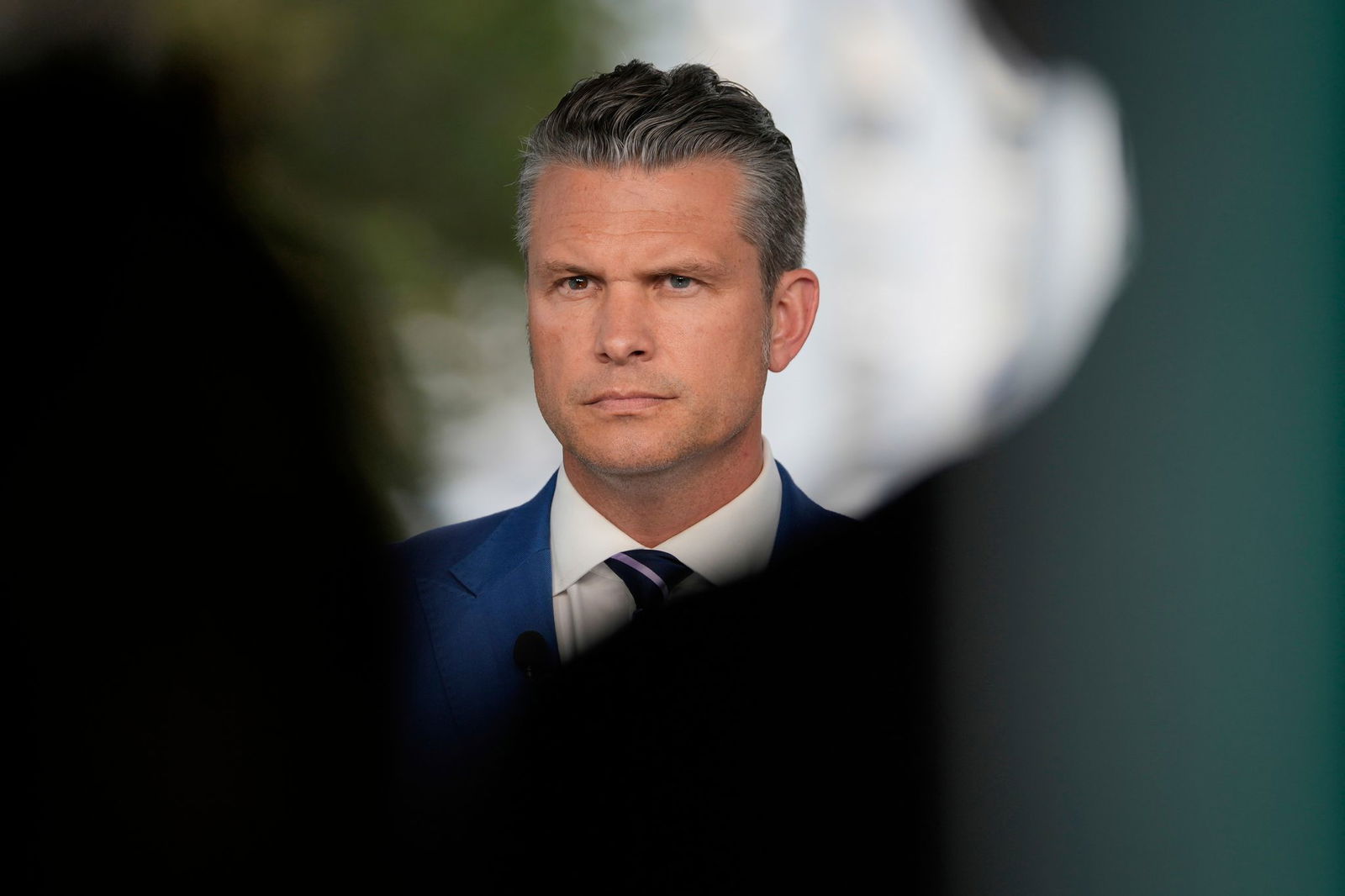 Steht wegen seines Handels in der Kritik: Pentagon-Chef Pete Hegseth. (Archivfoto)