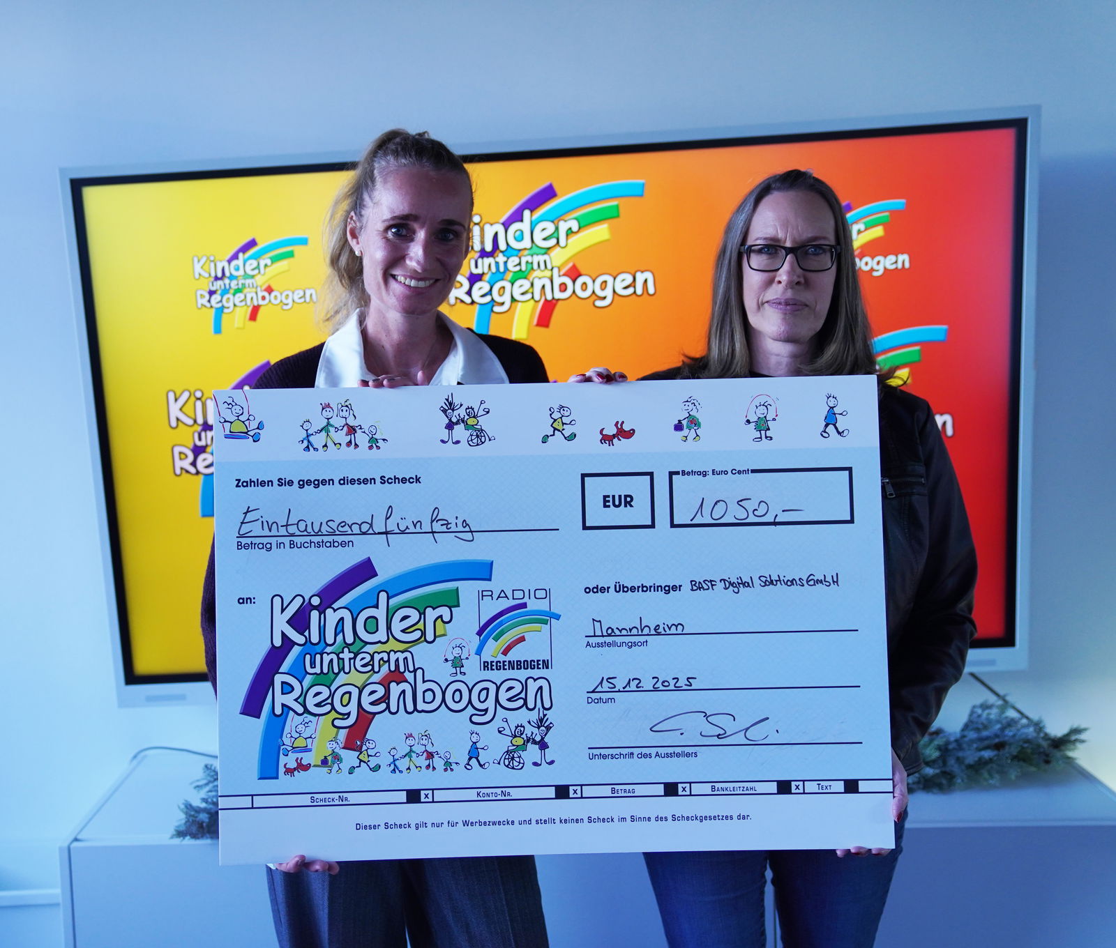 KuR Spendenübergabe BASF Digital Solutions 