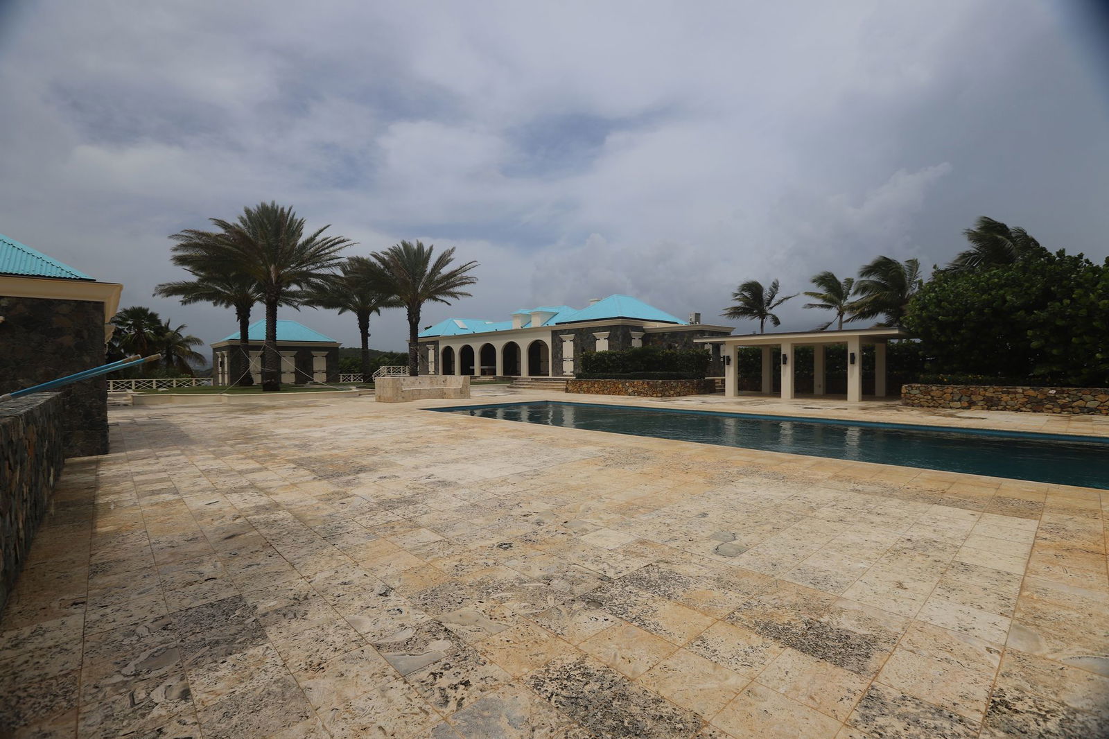 Die Poolanlage auf der Epstein-Insel.